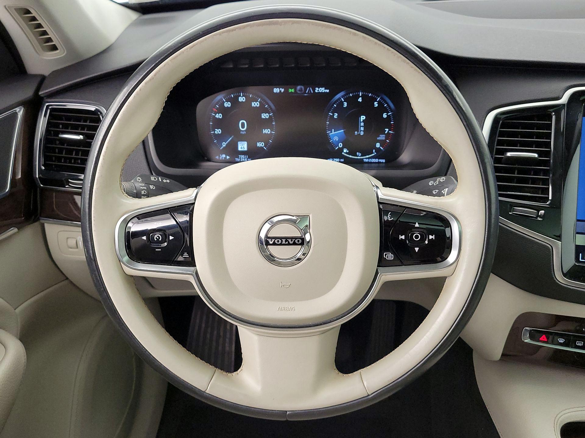 Thumbnail: 2016 Volvo XC90 - 10