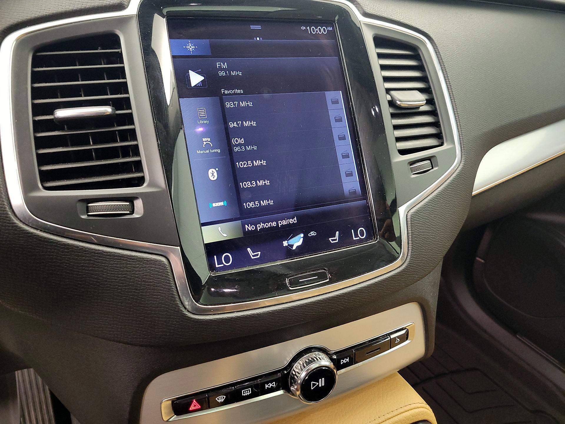 Thumbnail: 2016 Volvo XC90 - 16