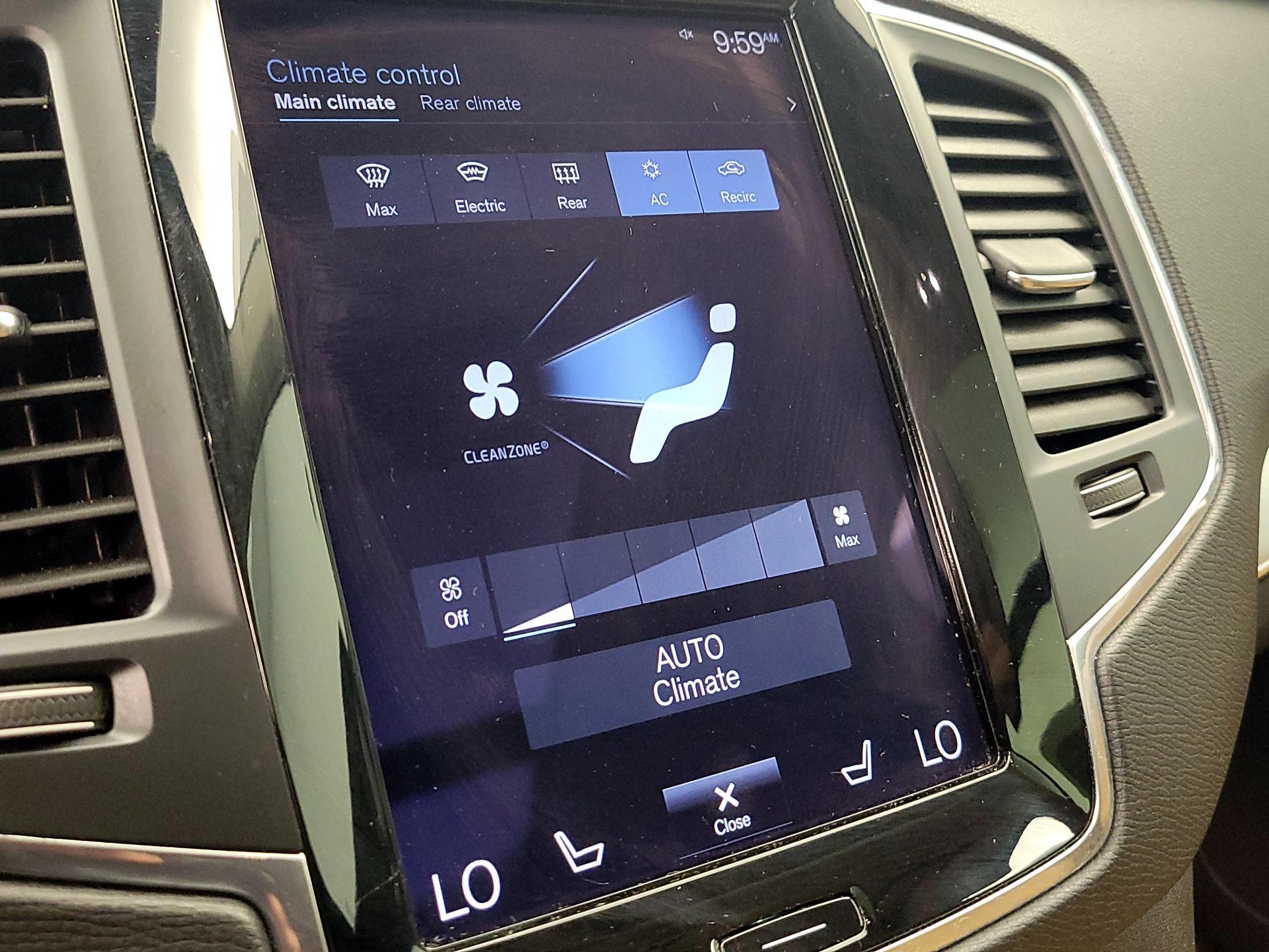 Thumbnail: 2016 Volvo XC90 - 17