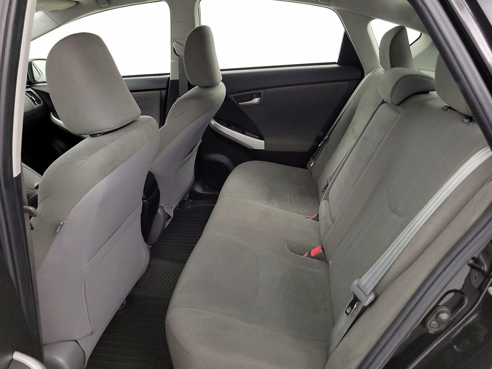 Thumbnail: 2013 Toyota Prius - 17
