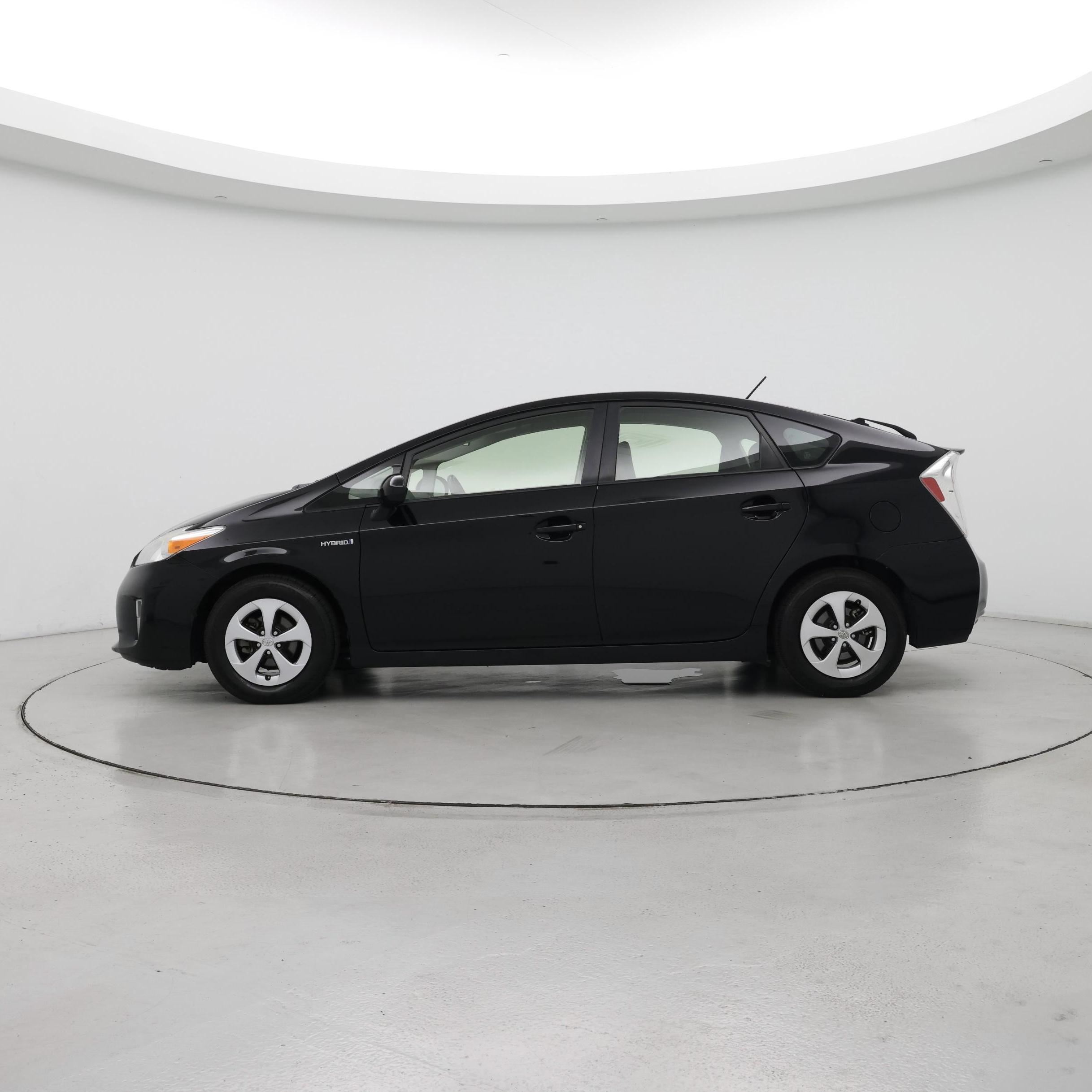 Thumbnail: 2013 Toyota Prius - 3