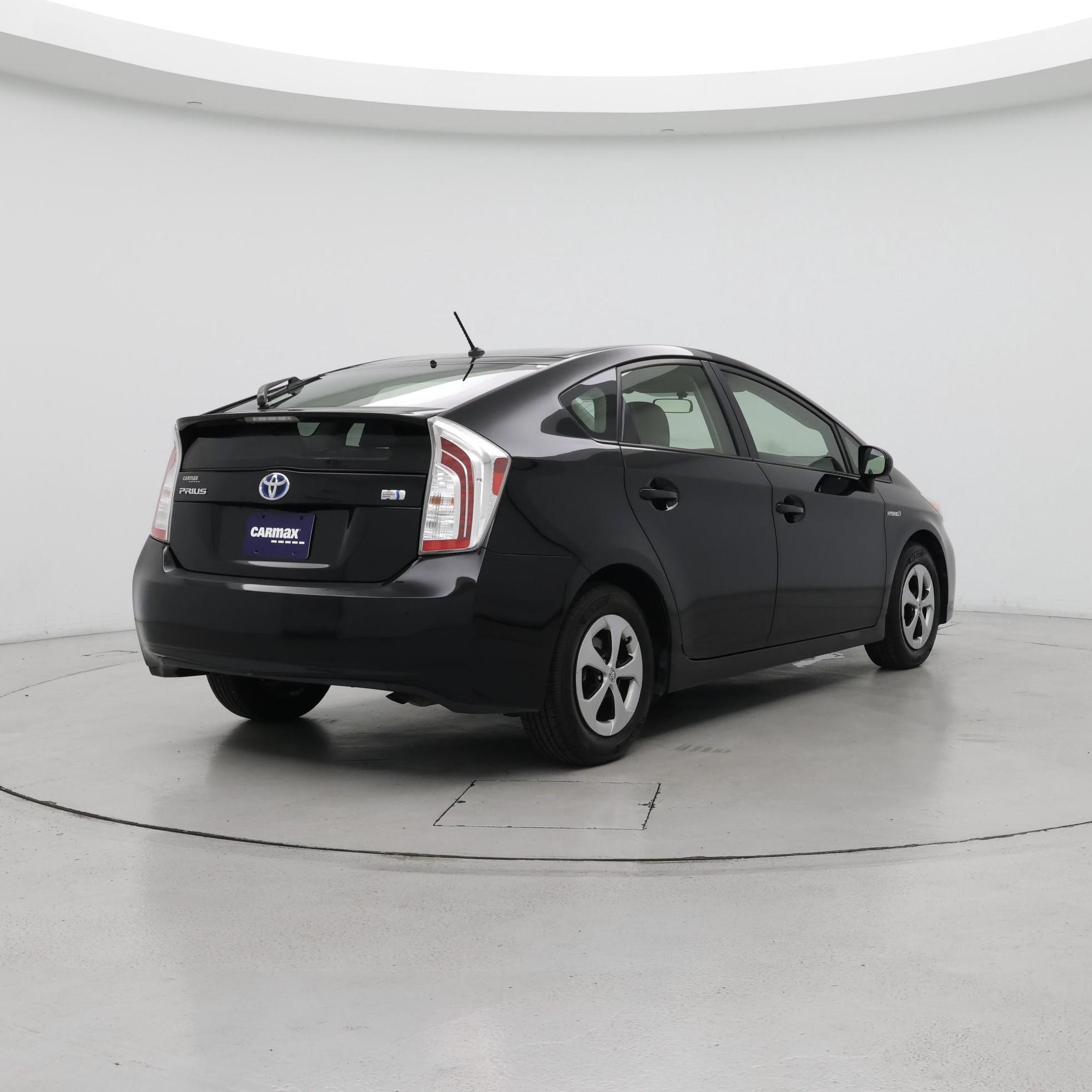 Thumbnail: 2013 Toyota Prius - 8