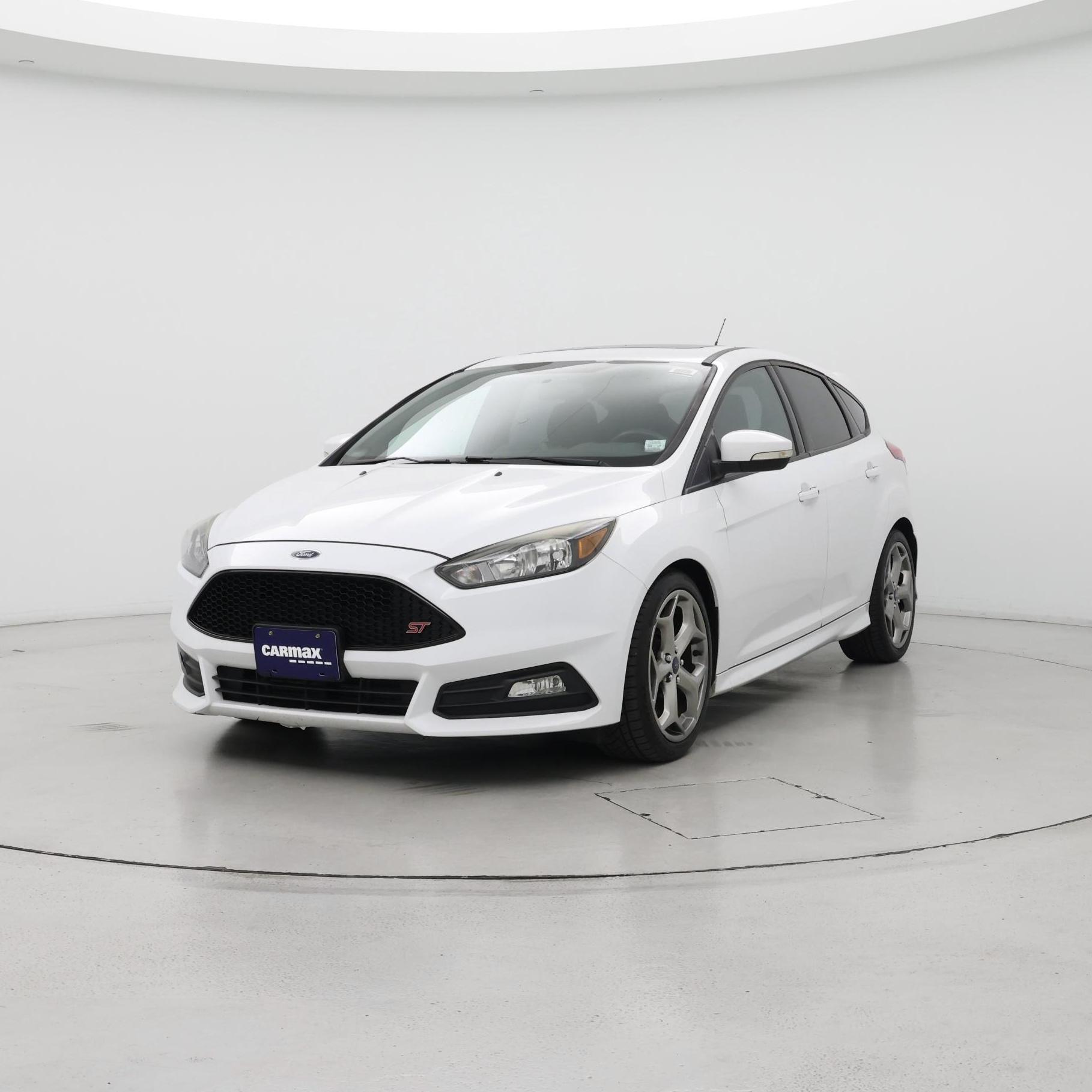 Thumbnail: 2016 Ford Focus - 4