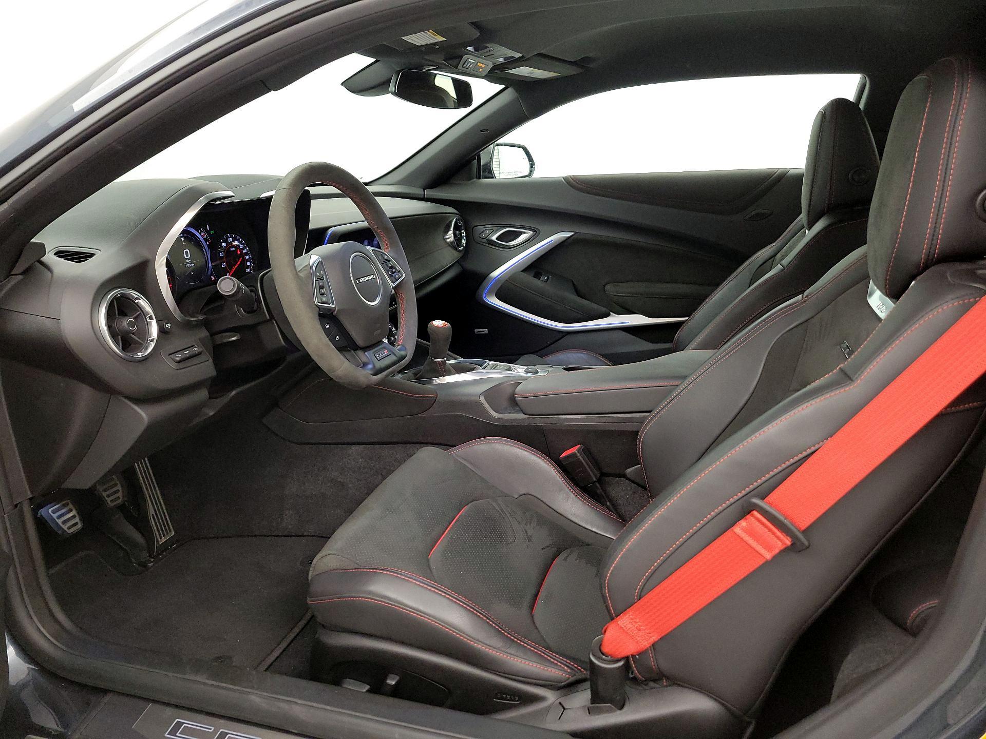 Thumbnail: 2019 Chevrolet Camaro - 11