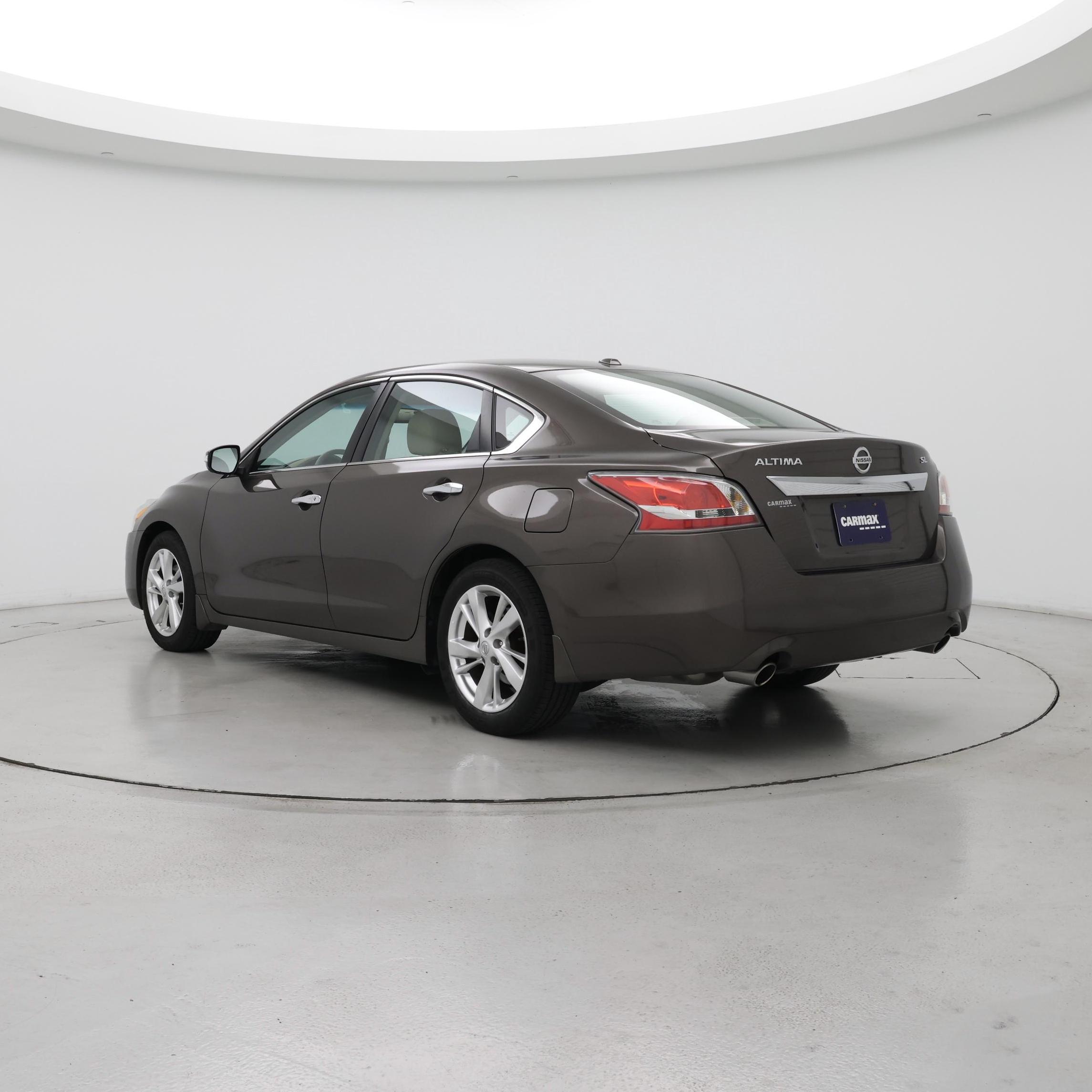Thumbnail: 2015 Nissan Altima - 2