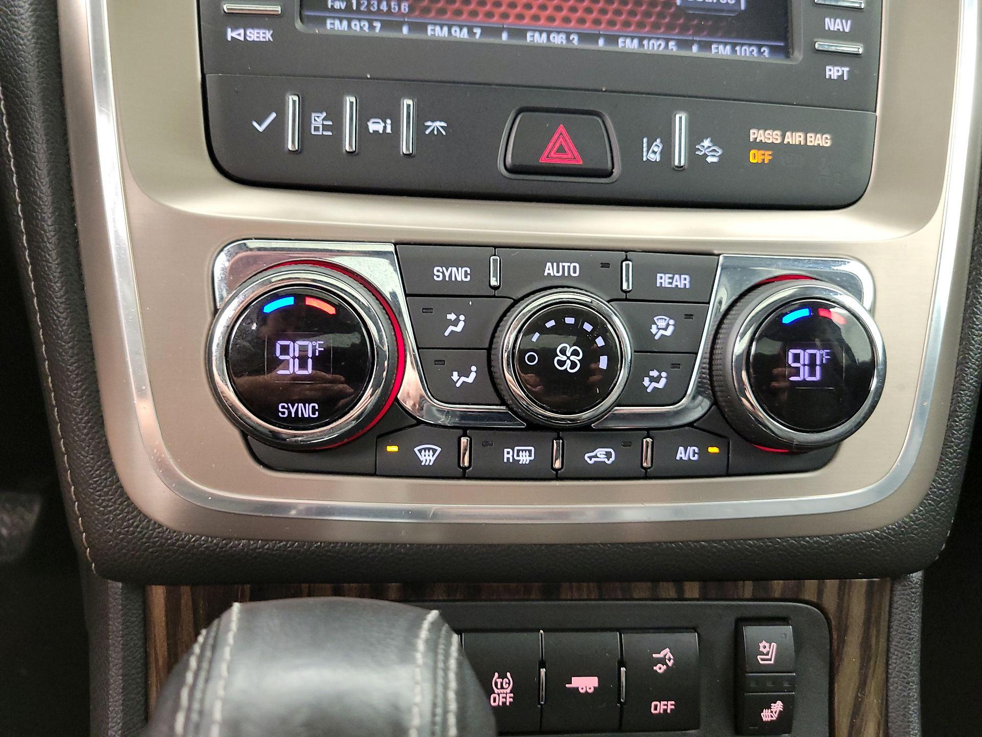 Thumbnail: 2015 GMC Acadia - 17