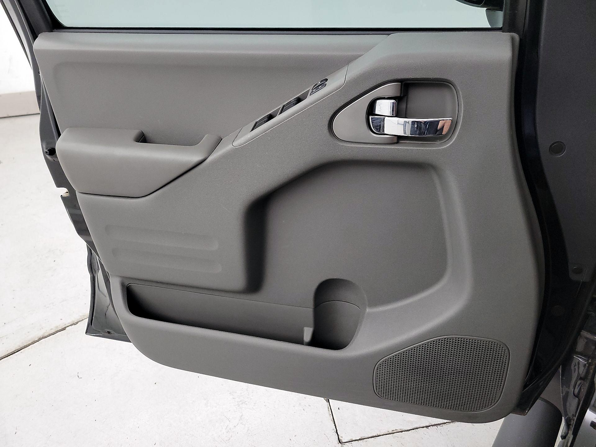 Thumbnail: 2020 Nissan Frontier - 12