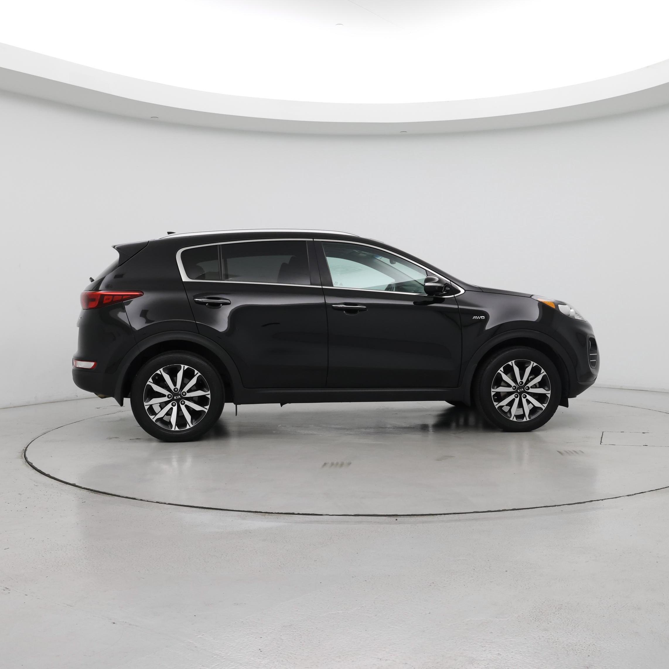 Thumbnail: 2017 Kia Sportage - 7