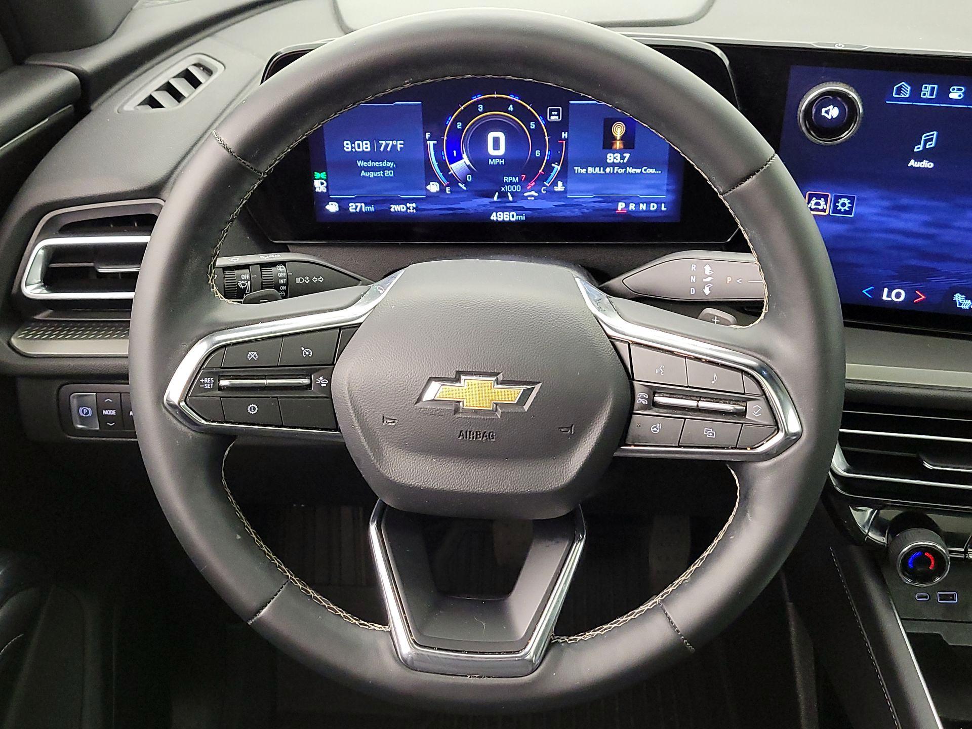 Thumbnail: 2025 Chevrolet Traverse - 10