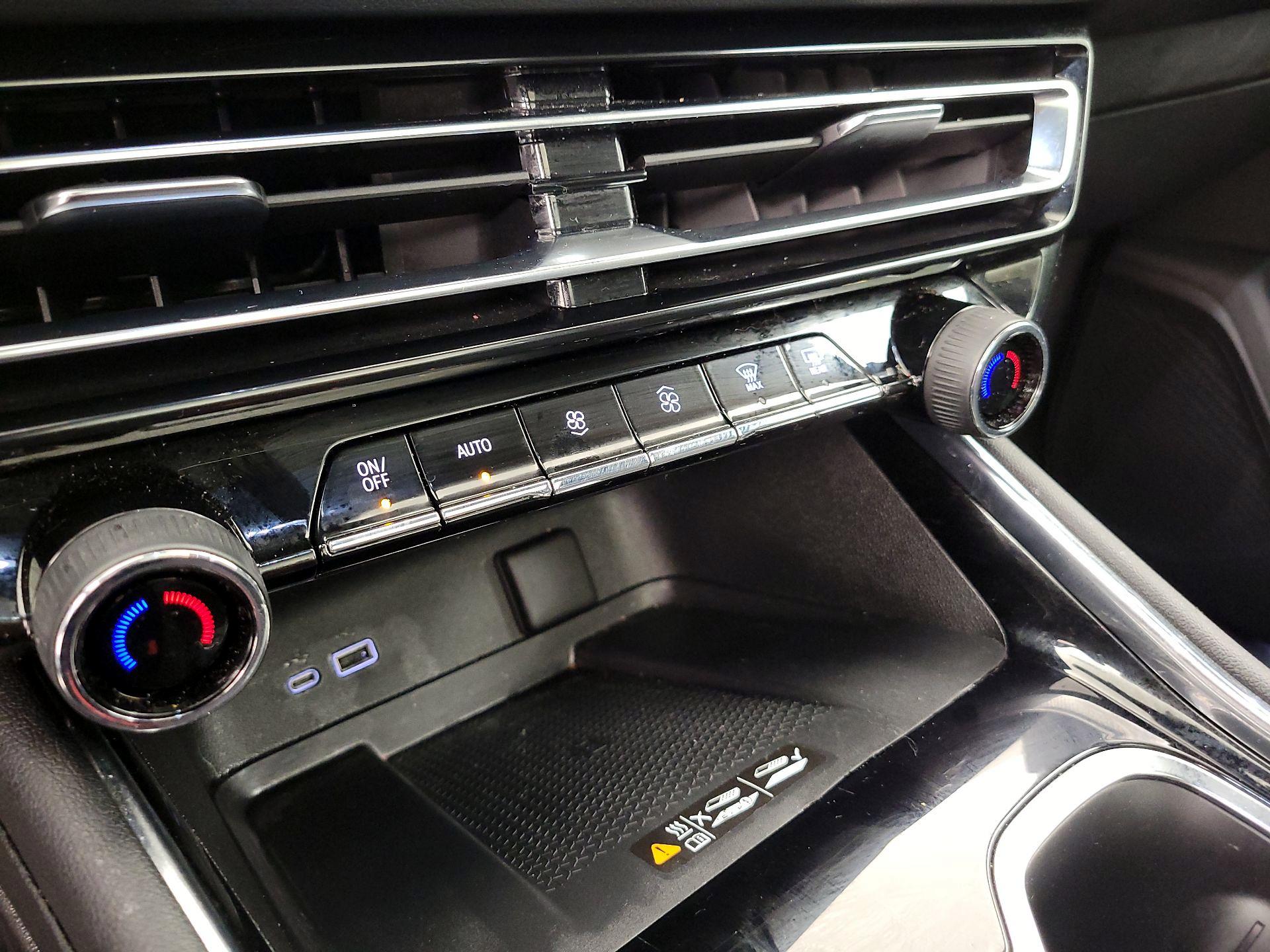 Thumbnail: 2025 Chevrolet Traverse - 16