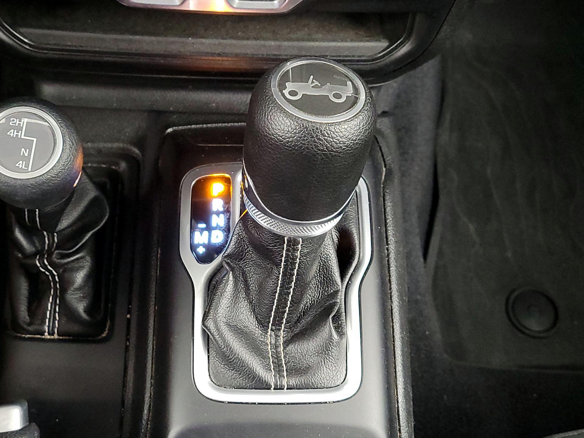 Thumbnail: 2018 Jeep Wrangler - 17