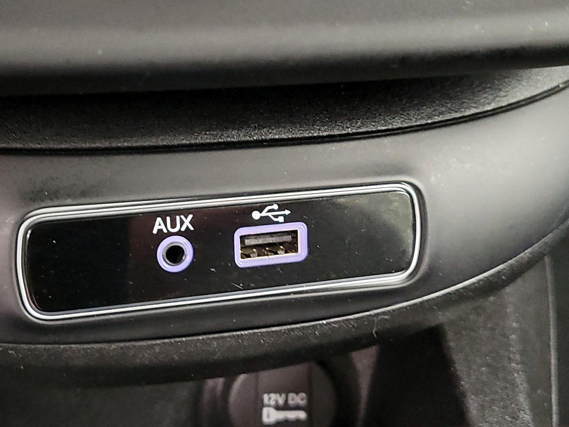 Thumbnail: 2016 Fiat 500X - 17