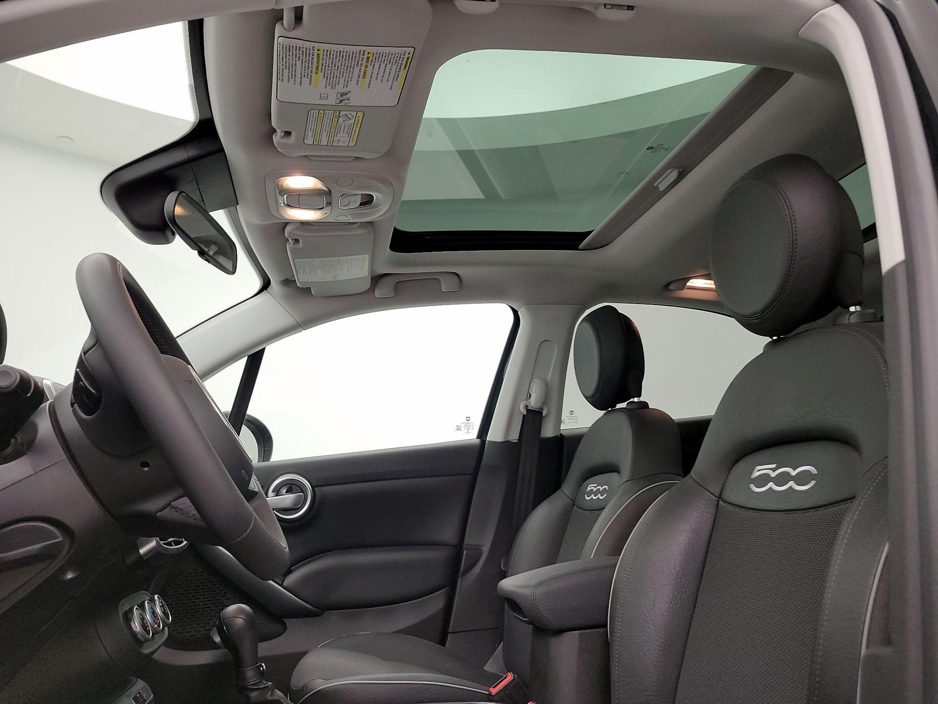 Thumbnail: 2016 Fiat 500X - 18