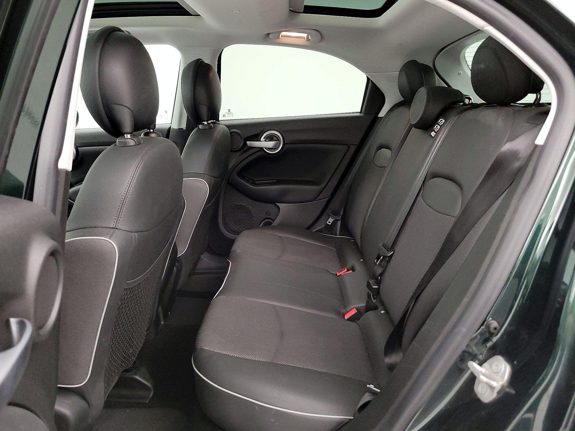 Thumbnail: 2016 Fiat 500X - 19