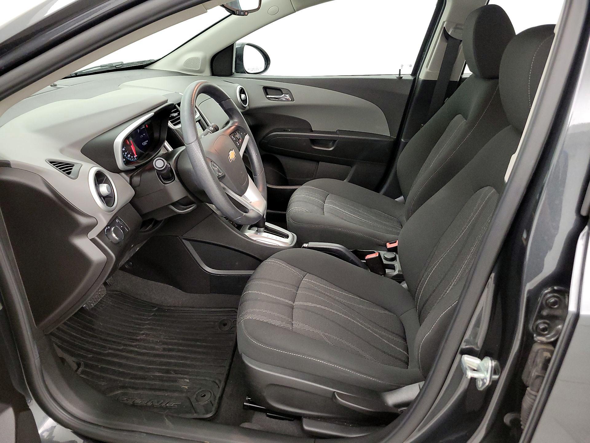 Thumbnail: 2018 Chevrolet Sonic - 11
