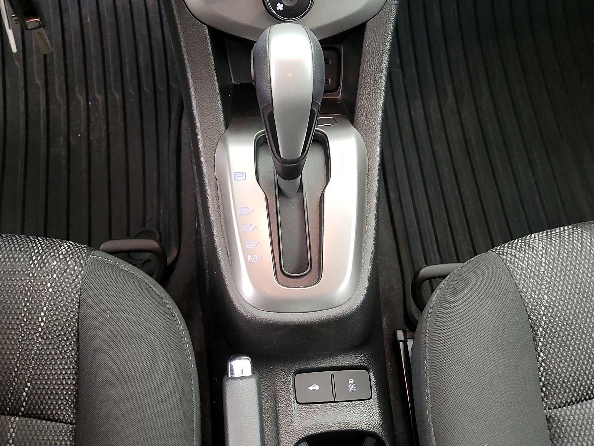 Thumbnail: 2018 Chevrolet Sonic - 17
