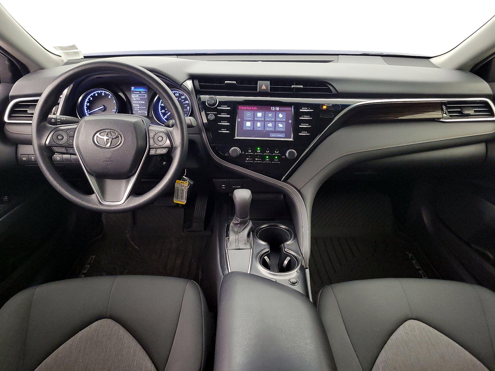 Thumbnail: 2018 Toyota Camry - 9