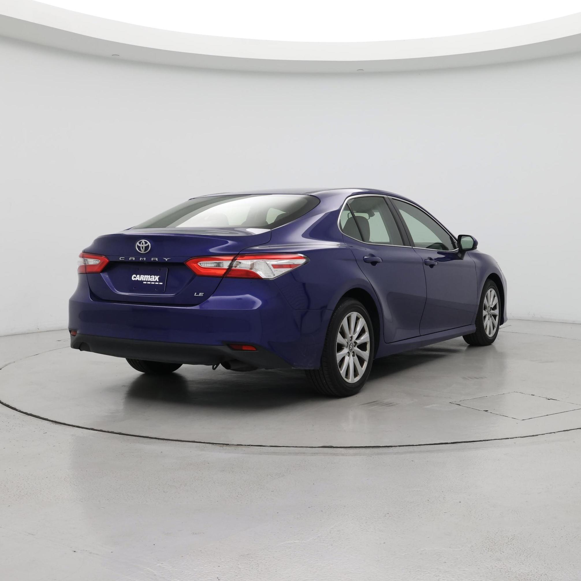 Thumbnail: 2018 Toyota Camry - 8