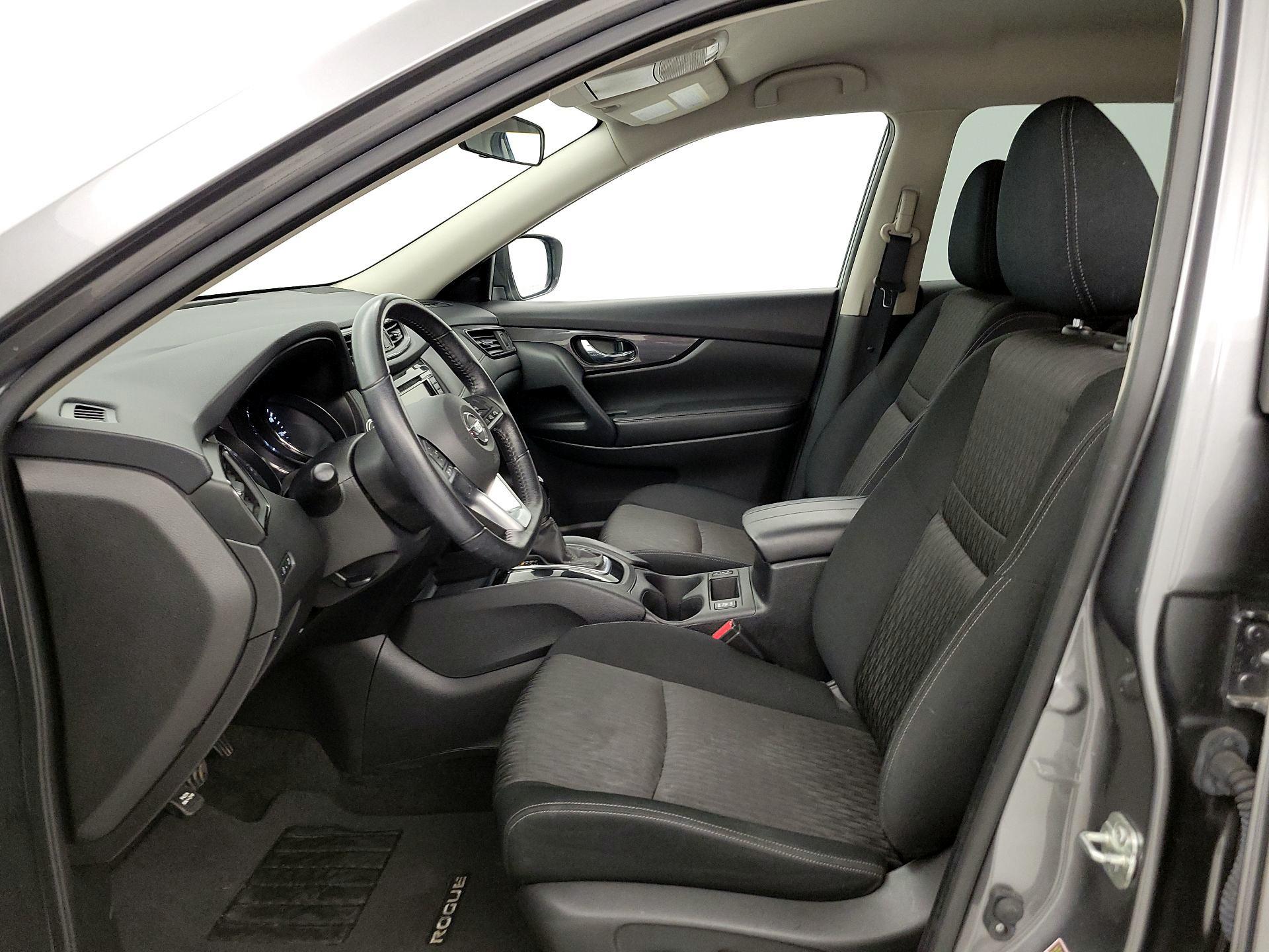Thumbnail: 2020 Nissan Rogue - 11