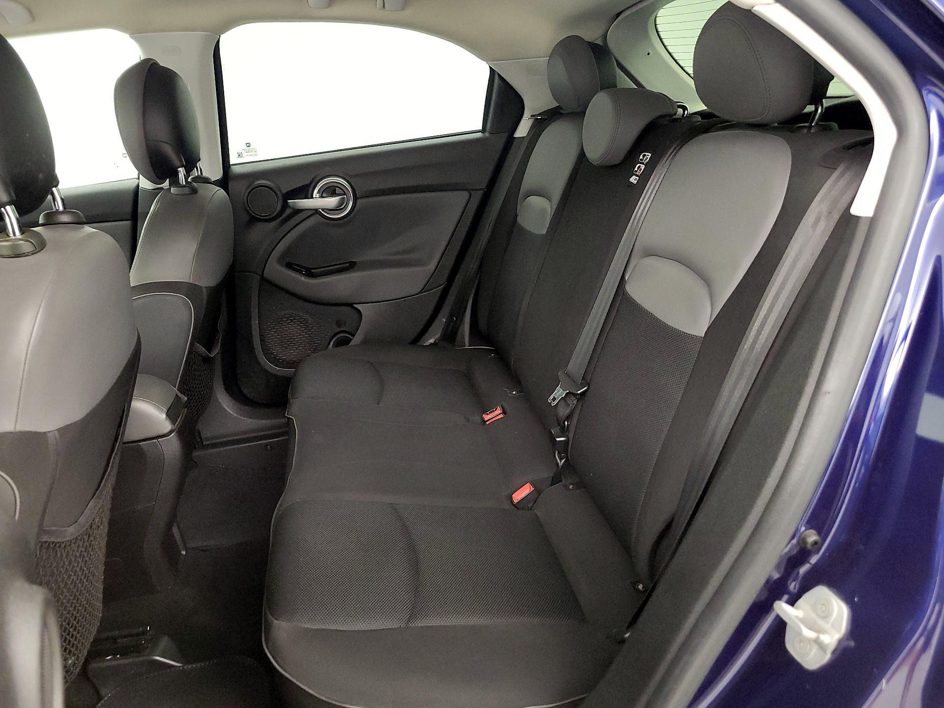 Thumbnail: 2016 Fiat 500X - 18