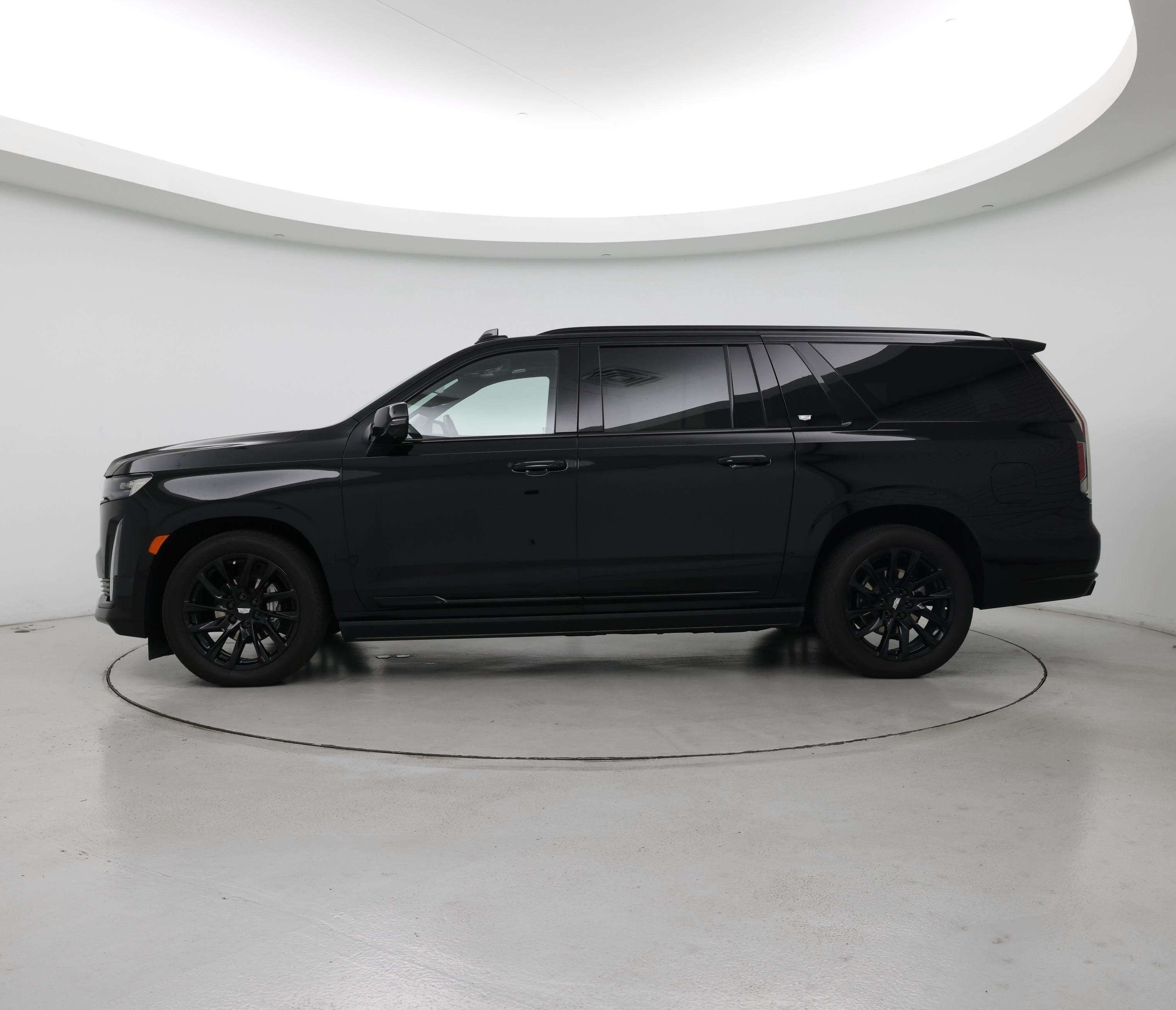 Thumbnail: 2023 Cadillac Escalade - 3