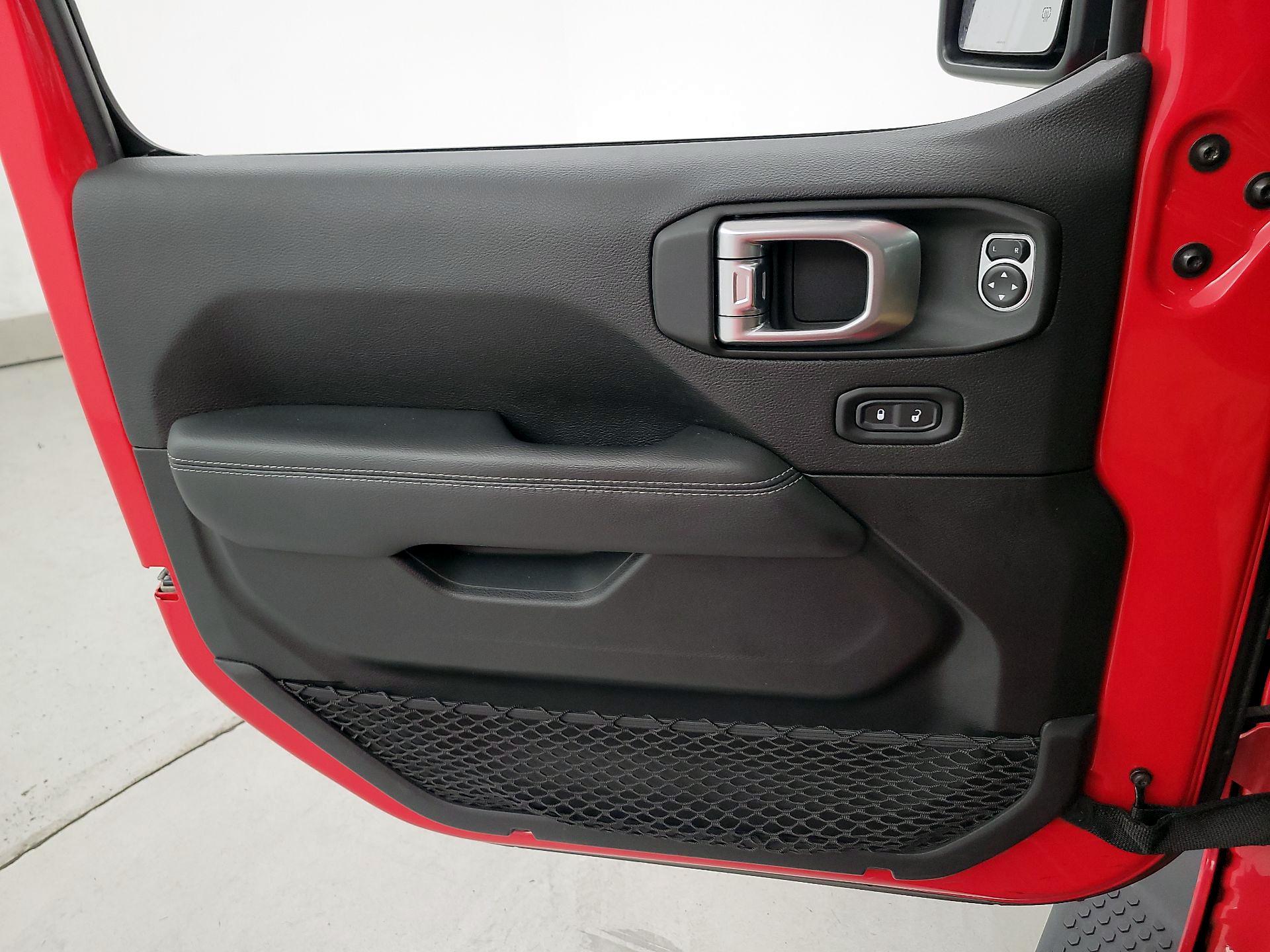 Thumbnail: 2020 Jeep Wrangler - 12