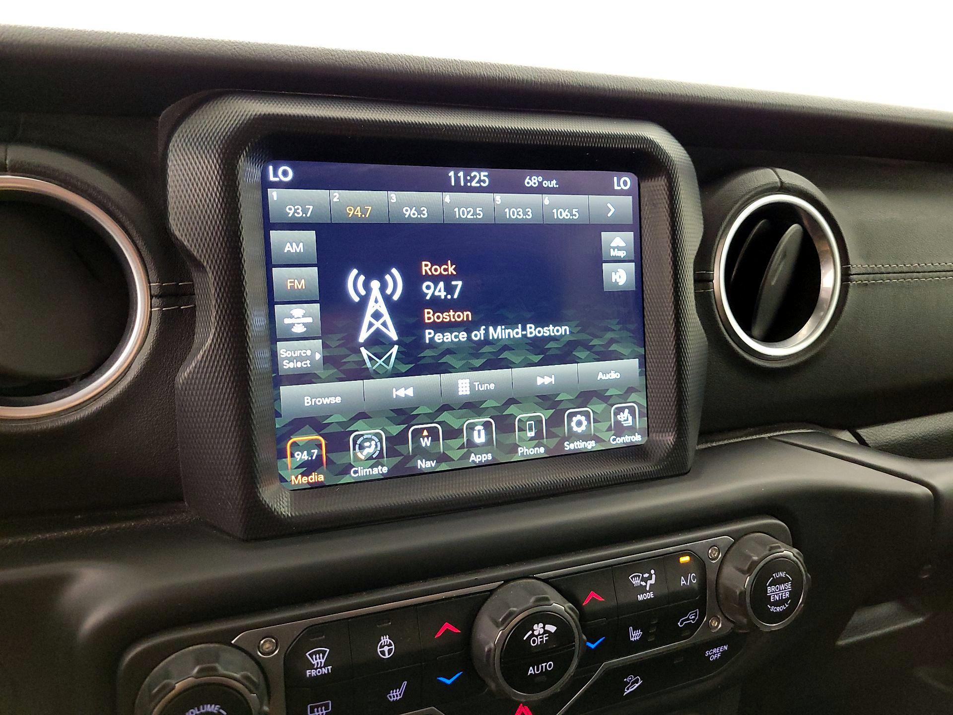 Thumbnail: 2020 Jeep Wrangler - 16