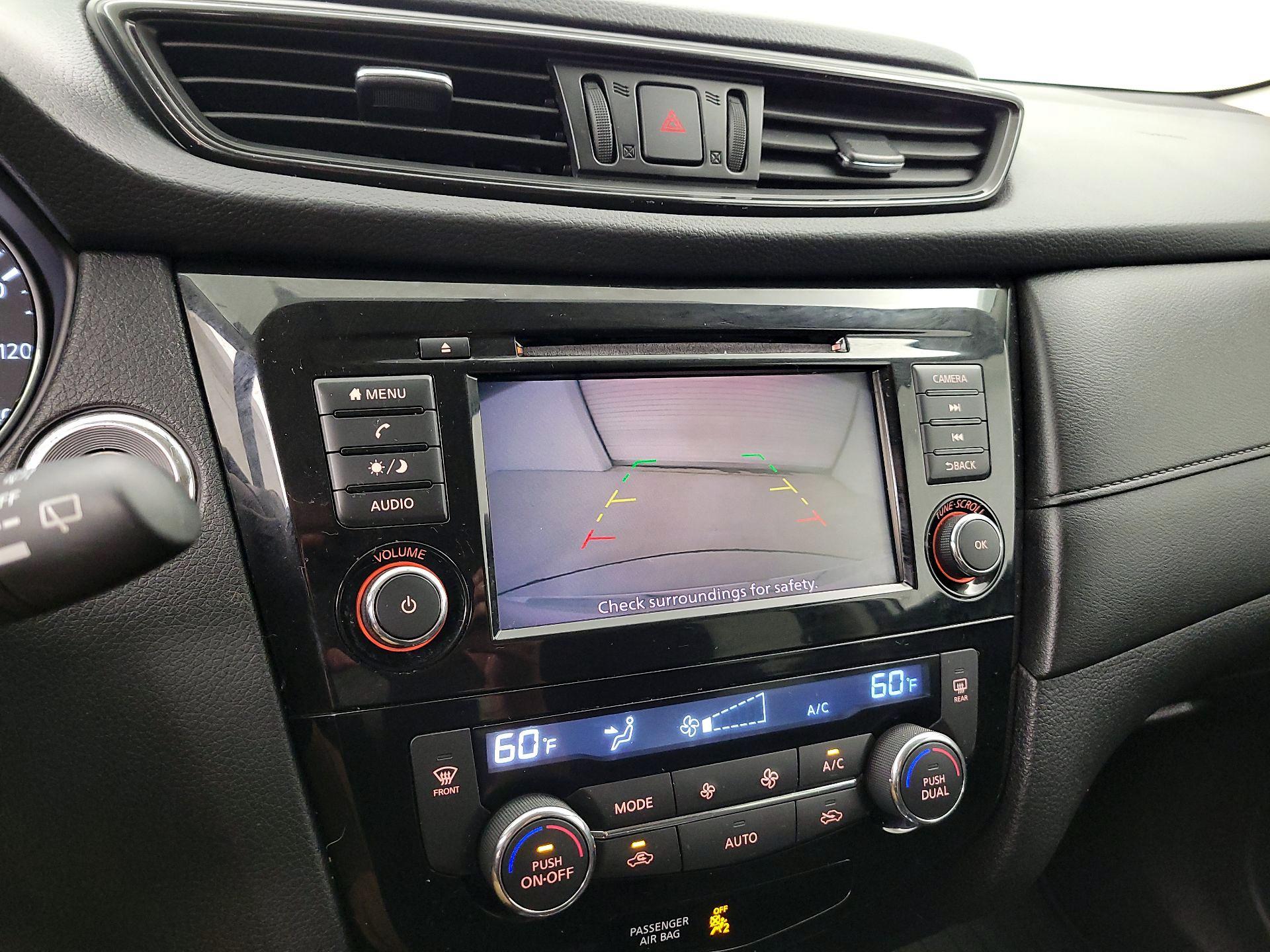 Thumbnail: 2018 Nissan Rogue - 14
