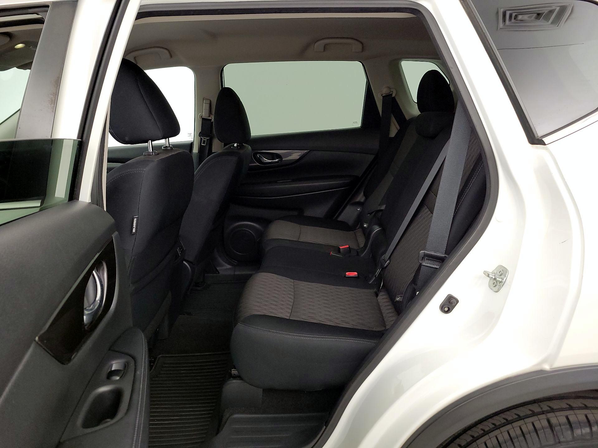 Thumbnail: 2018 Nissan Rogue - 19