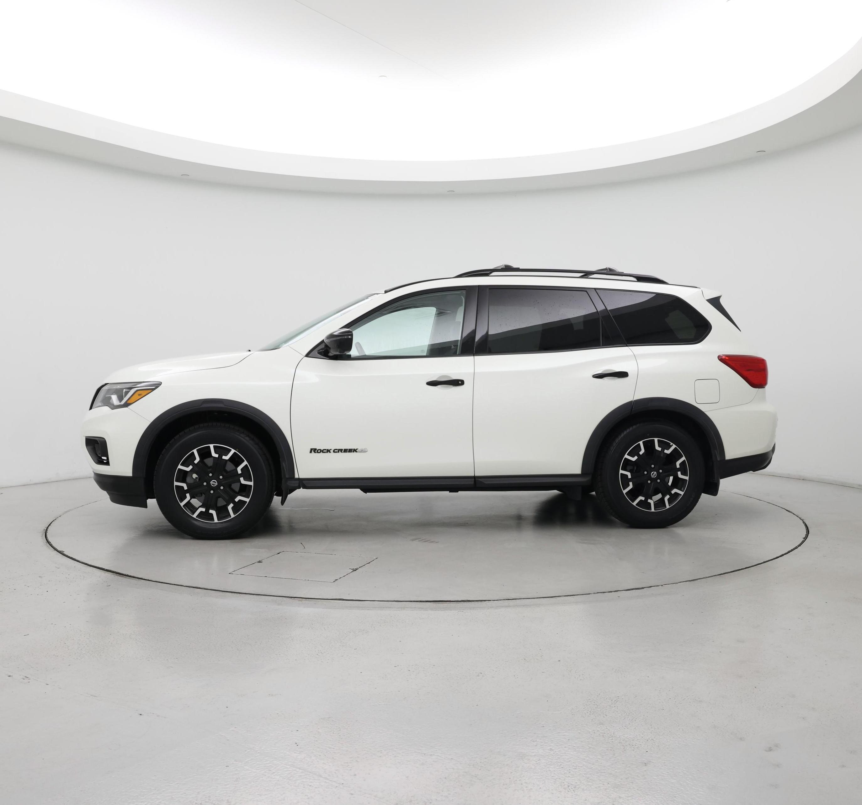 Thumbnail: 2020 Nissan Pathfinder - 3