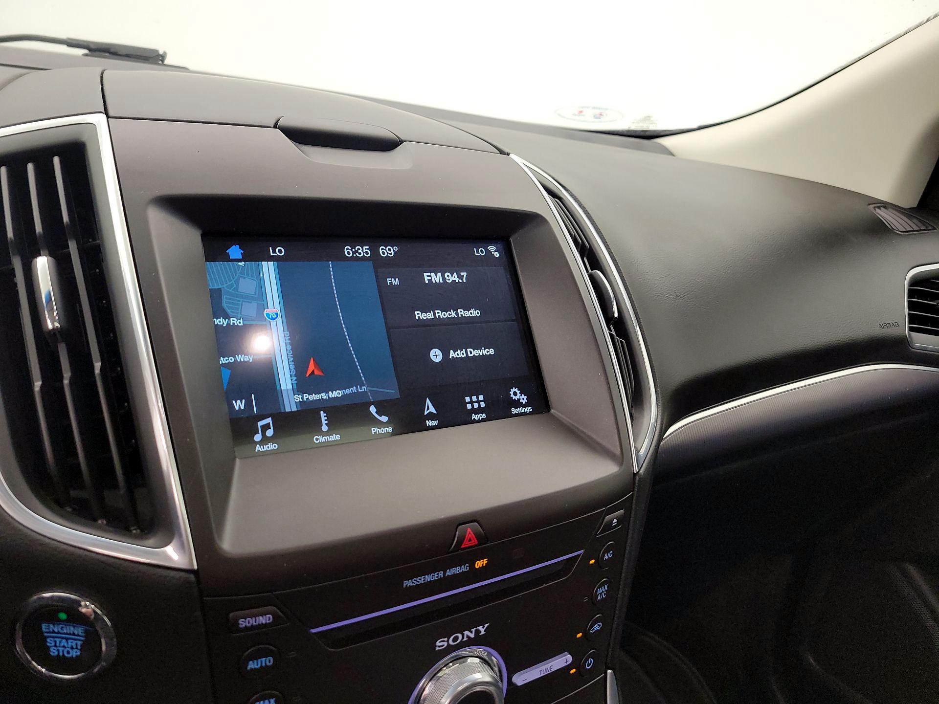Thumbnail: 2018 Ford Edge - 16
