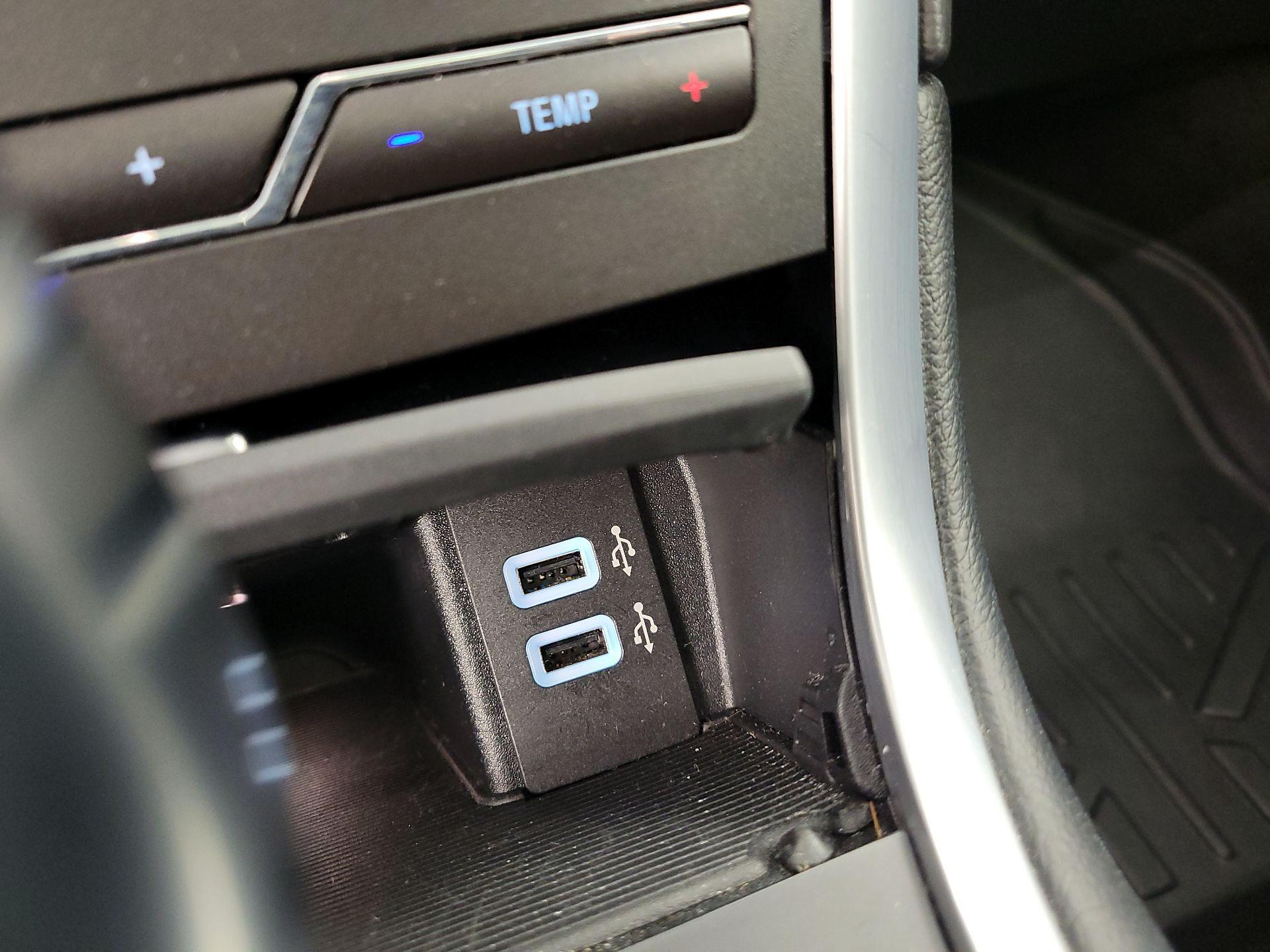 Thumbnail: 2018 Ford Edge - 19