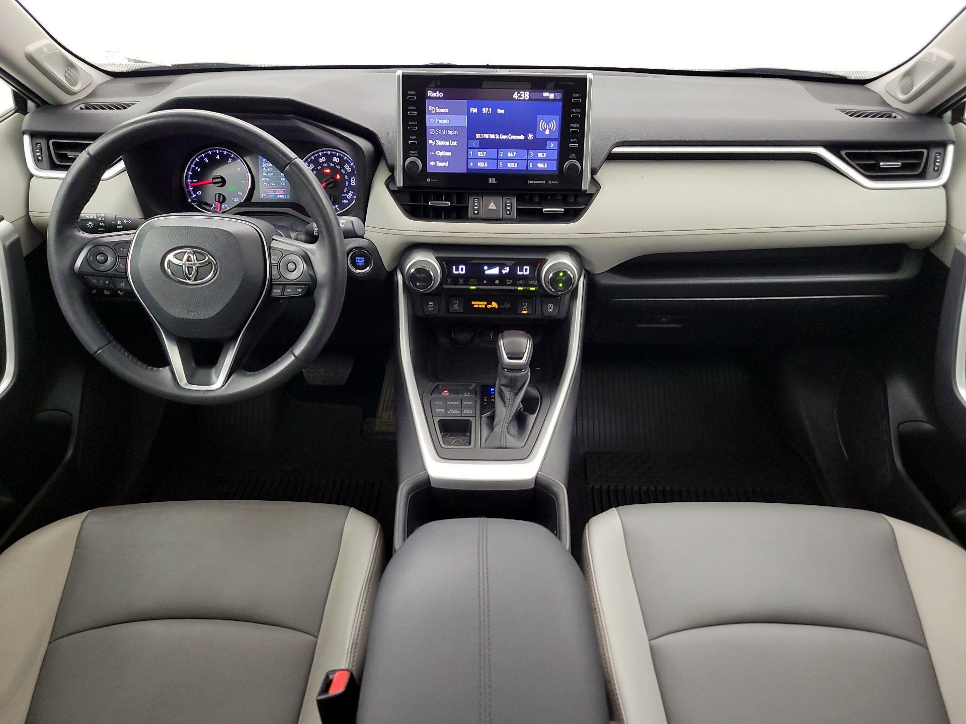 Thumbnail: 2022 Toyota RAV4 - 9