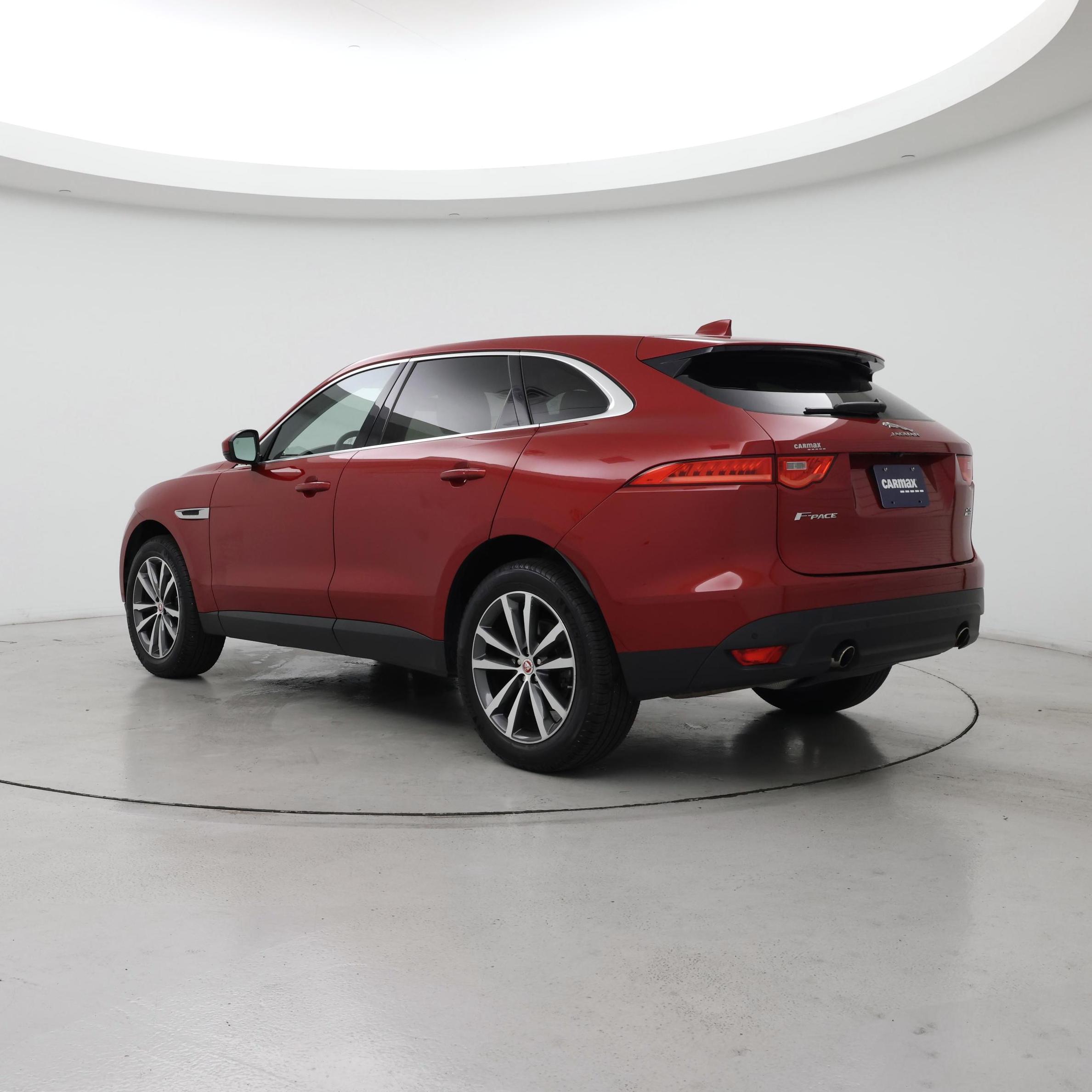 Thumbnail: 2018 Jaguar F-Pace - 2