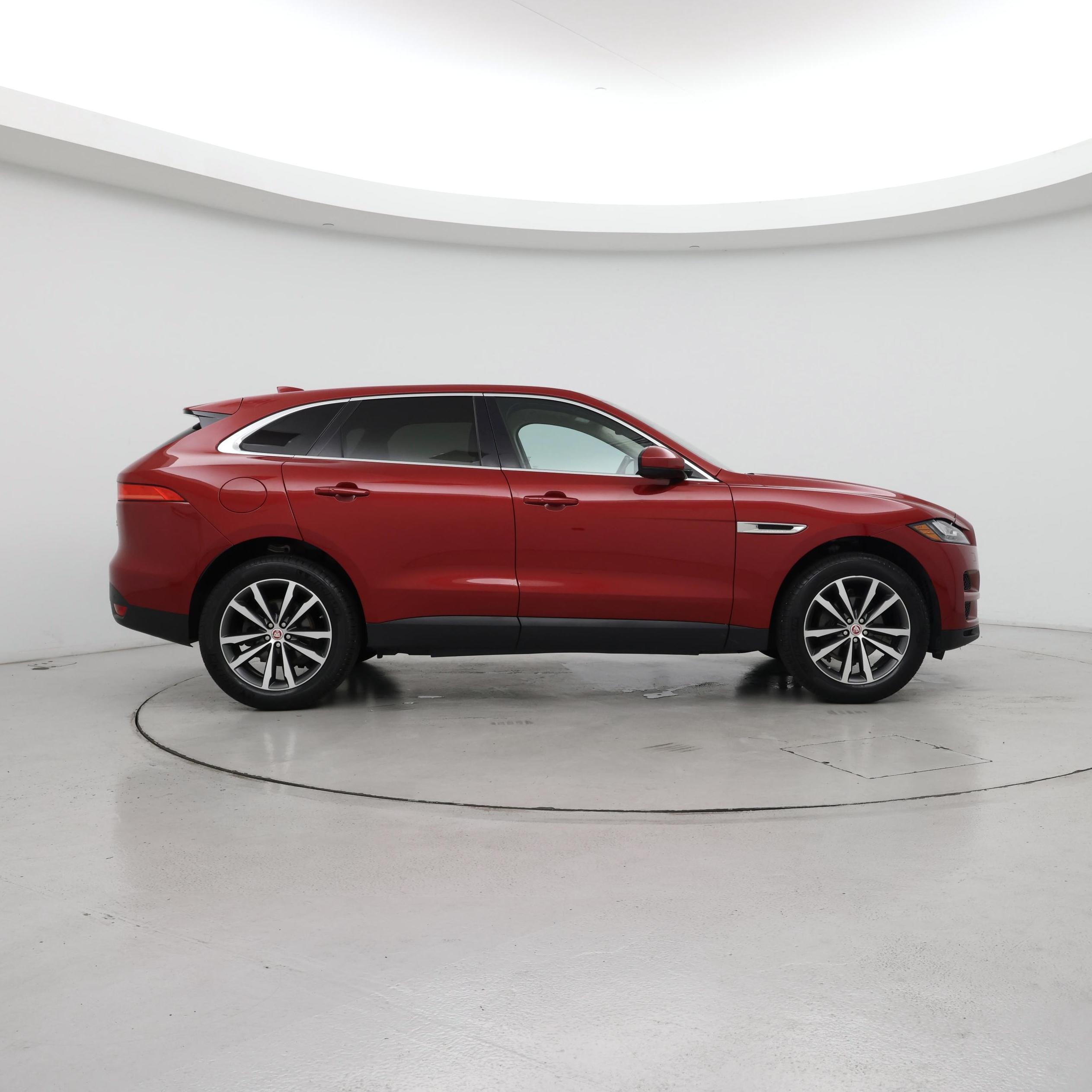 Thumbnail: 2018 Jaguar F-Pace - 7