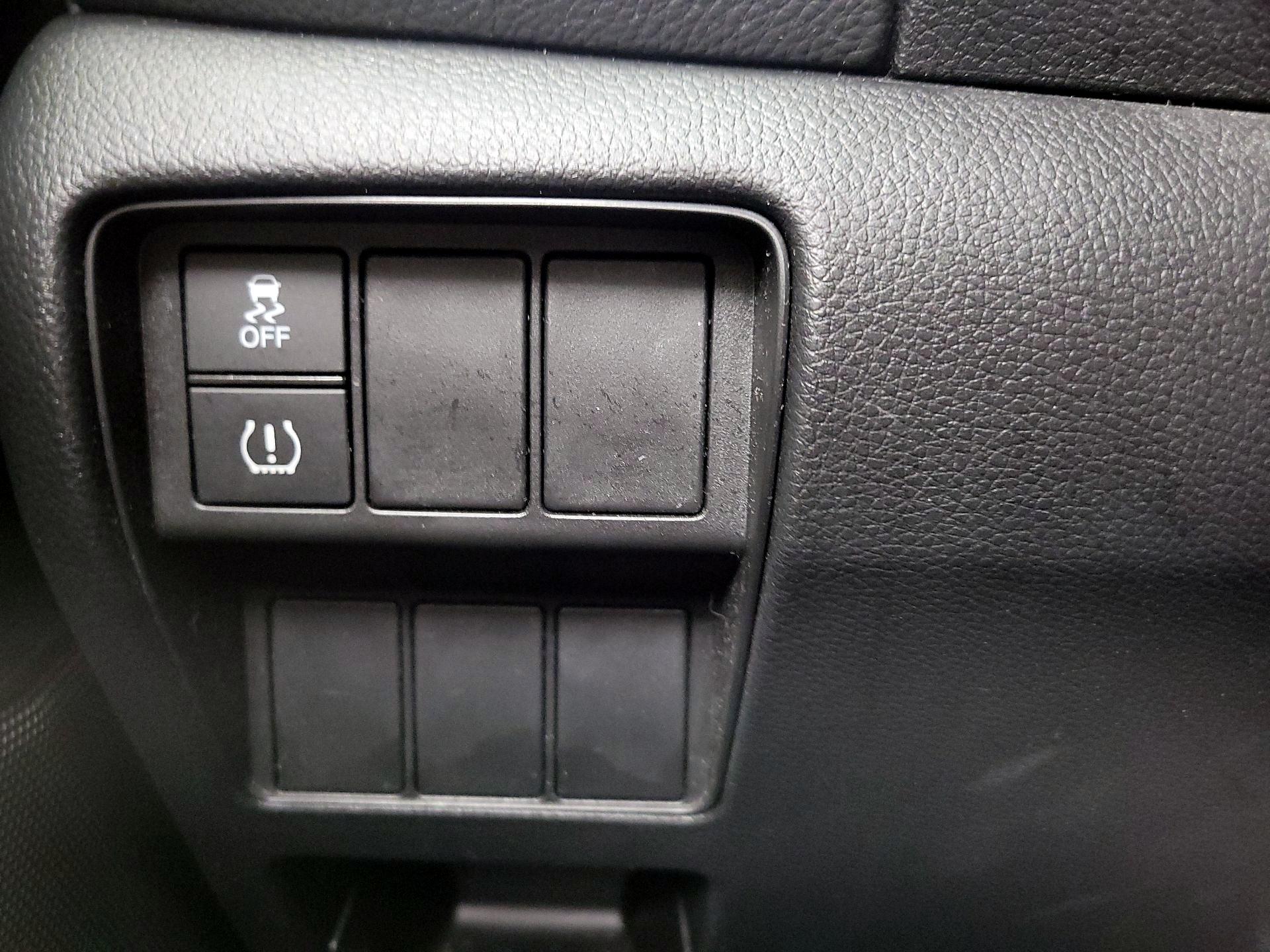 Thumbnail: 2018 Honda CR-V - 13
