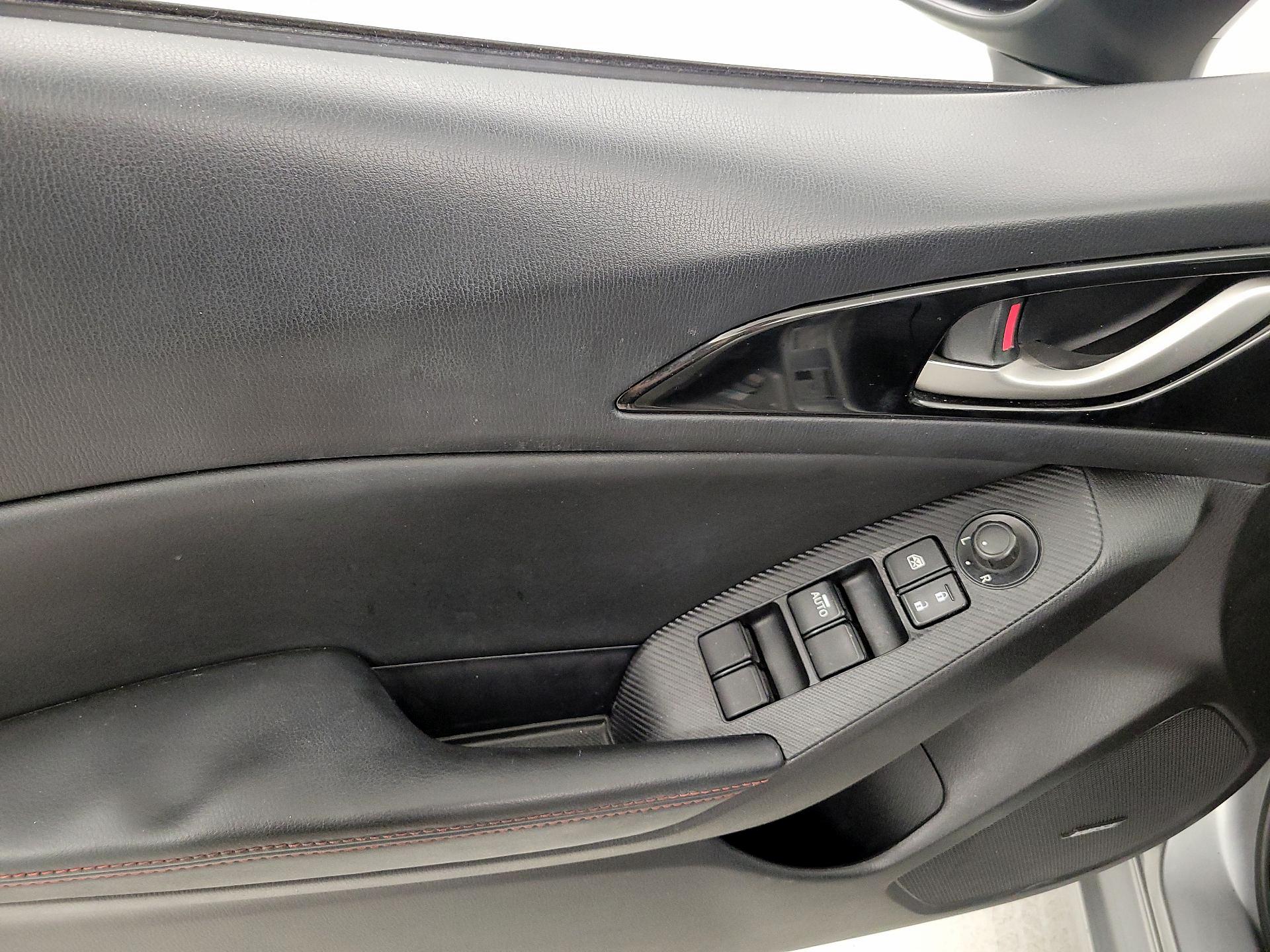 Thumbnail: 2015 Mazda Mazda3 - 12