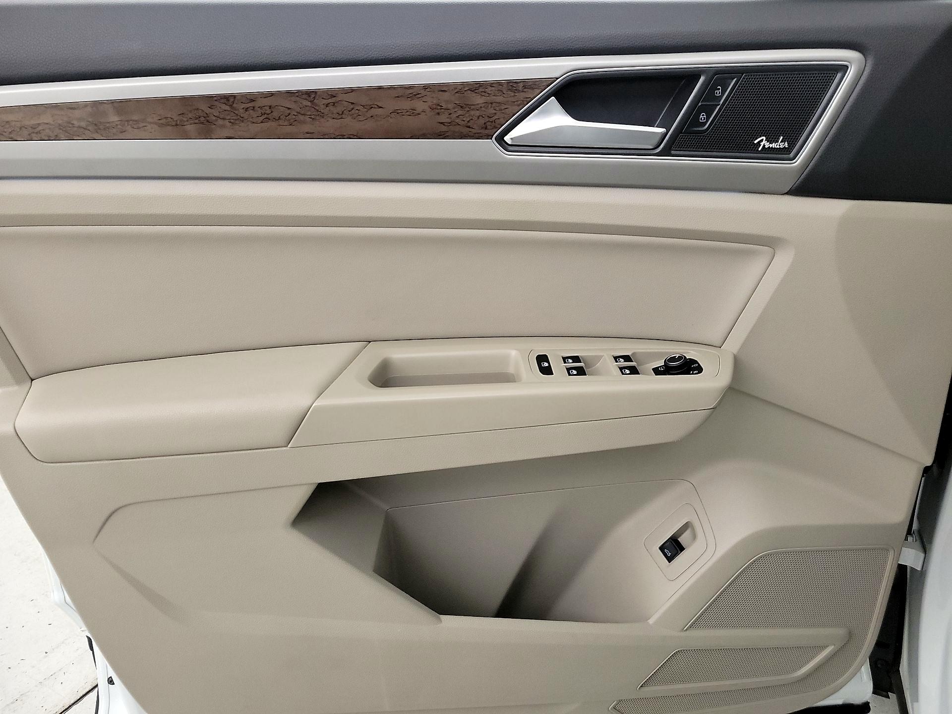 Thumbnail: 2018 Volkswagen Atlas - 12