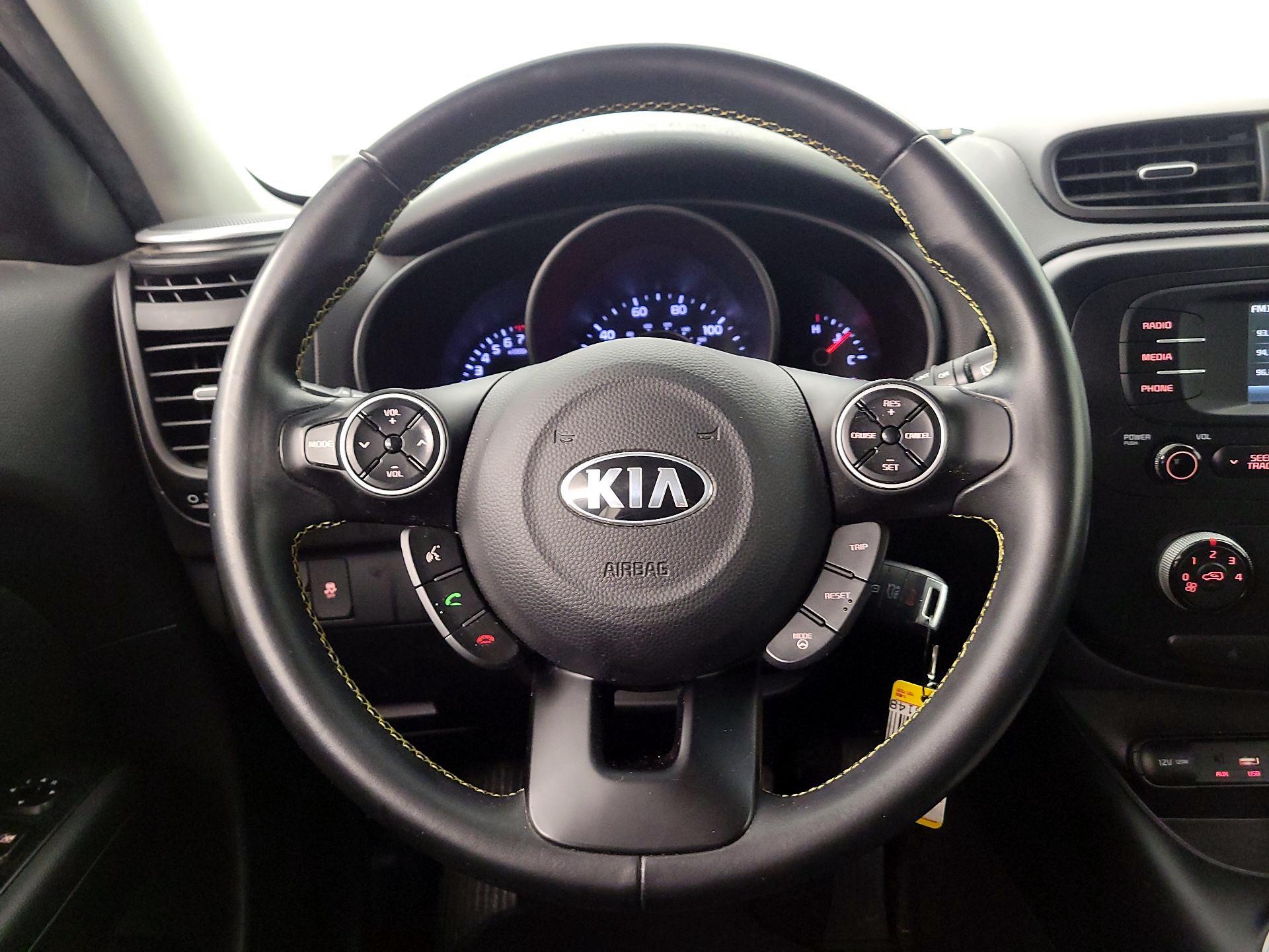 Thumbnail: 2016 Kia Soul - 10