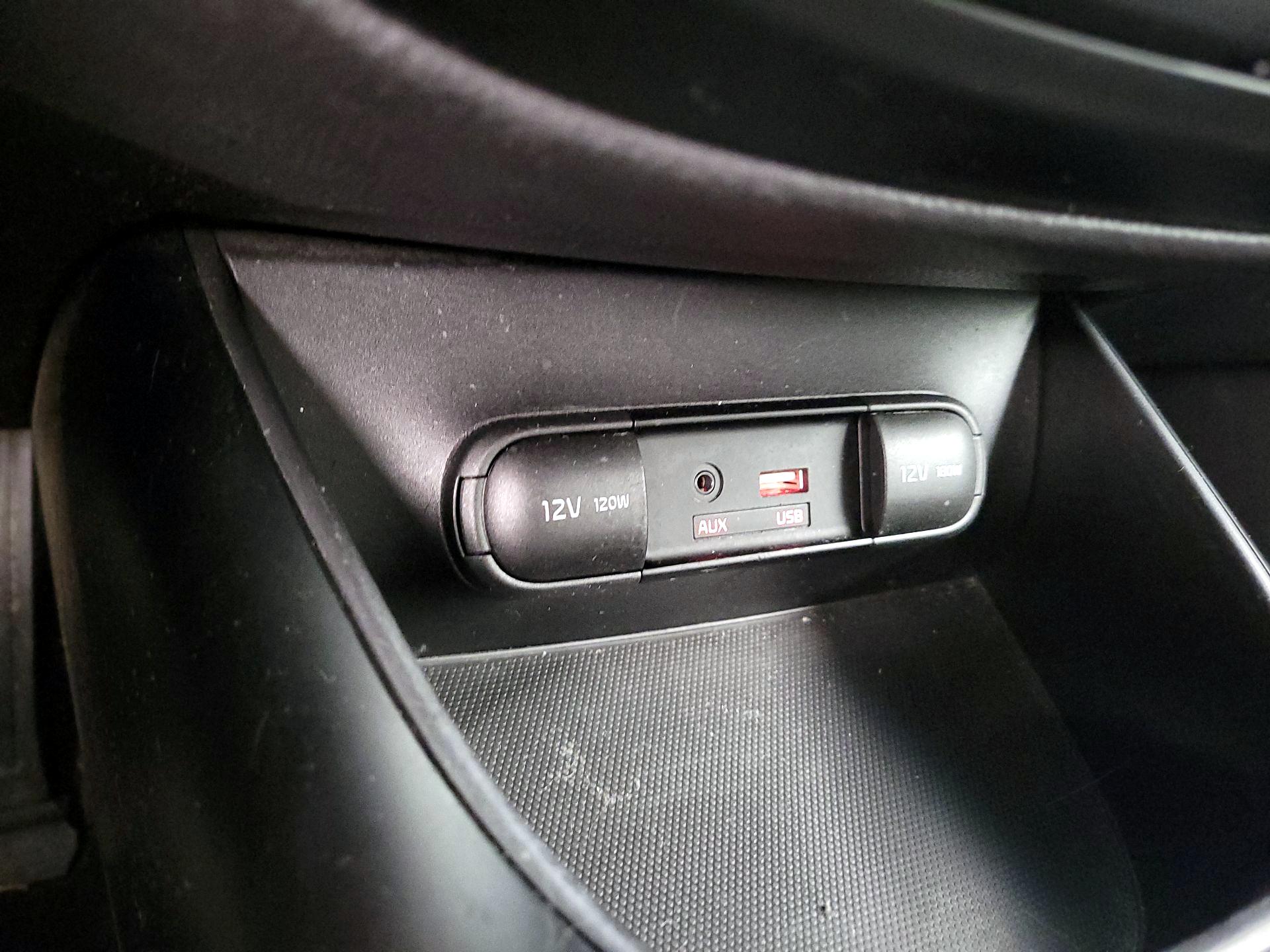 Thumbnail: 2016 Kia Soul - 18