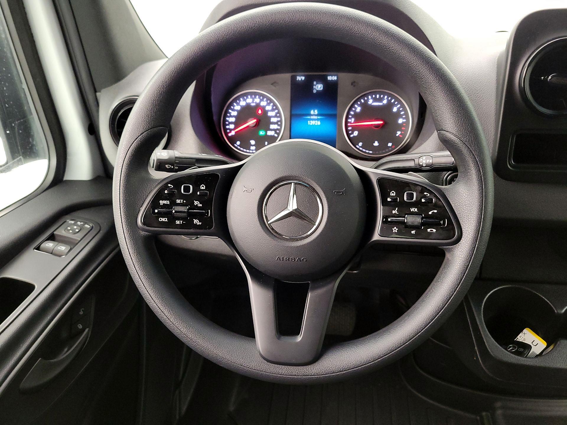 Thumbnail: 2023 Mercedes-Benz Sprinter - 10