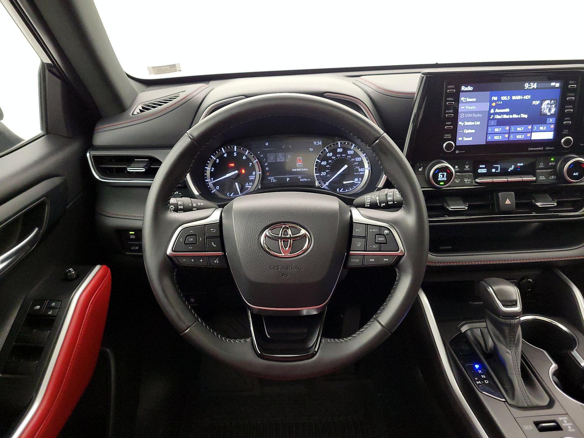 Thumbnail: 2021 Toyota Highlander - 10