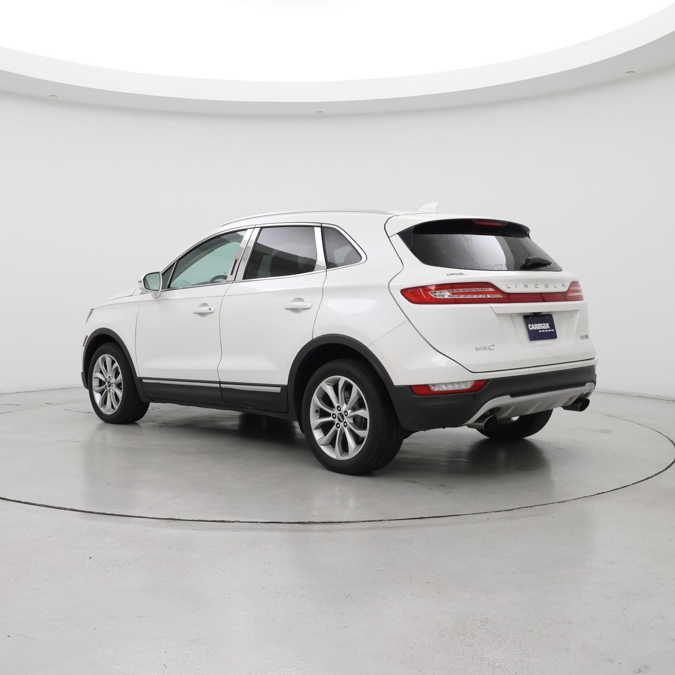 Thumbnail: 2016 Lincoln MKC - 2