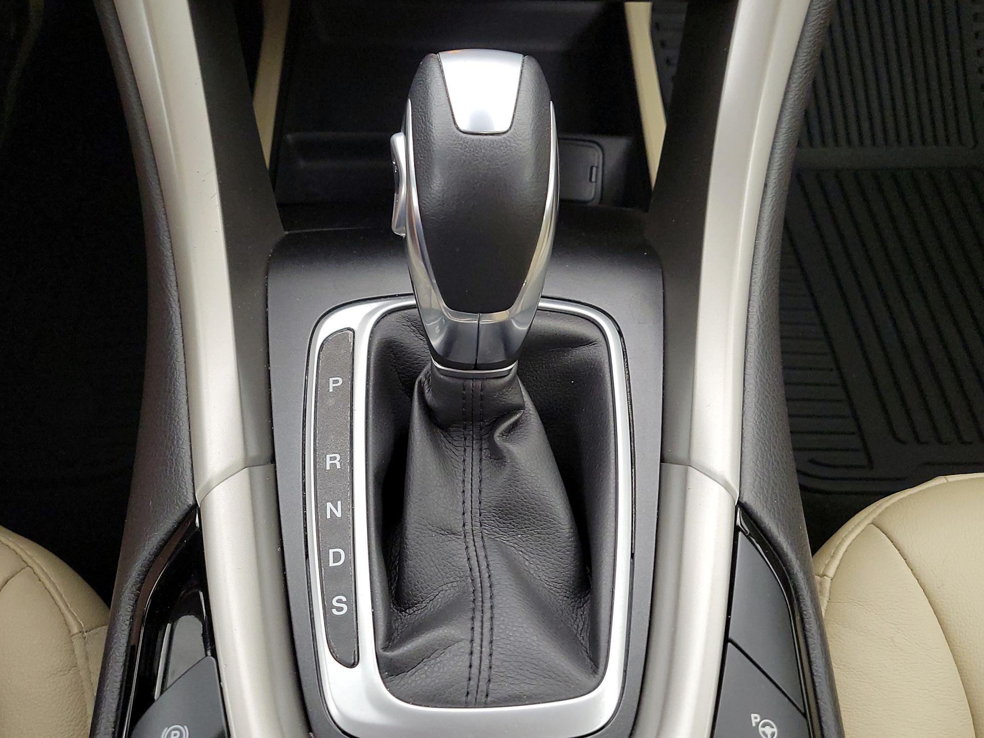 Thumbnail: 2016 Ford Fusion - 18