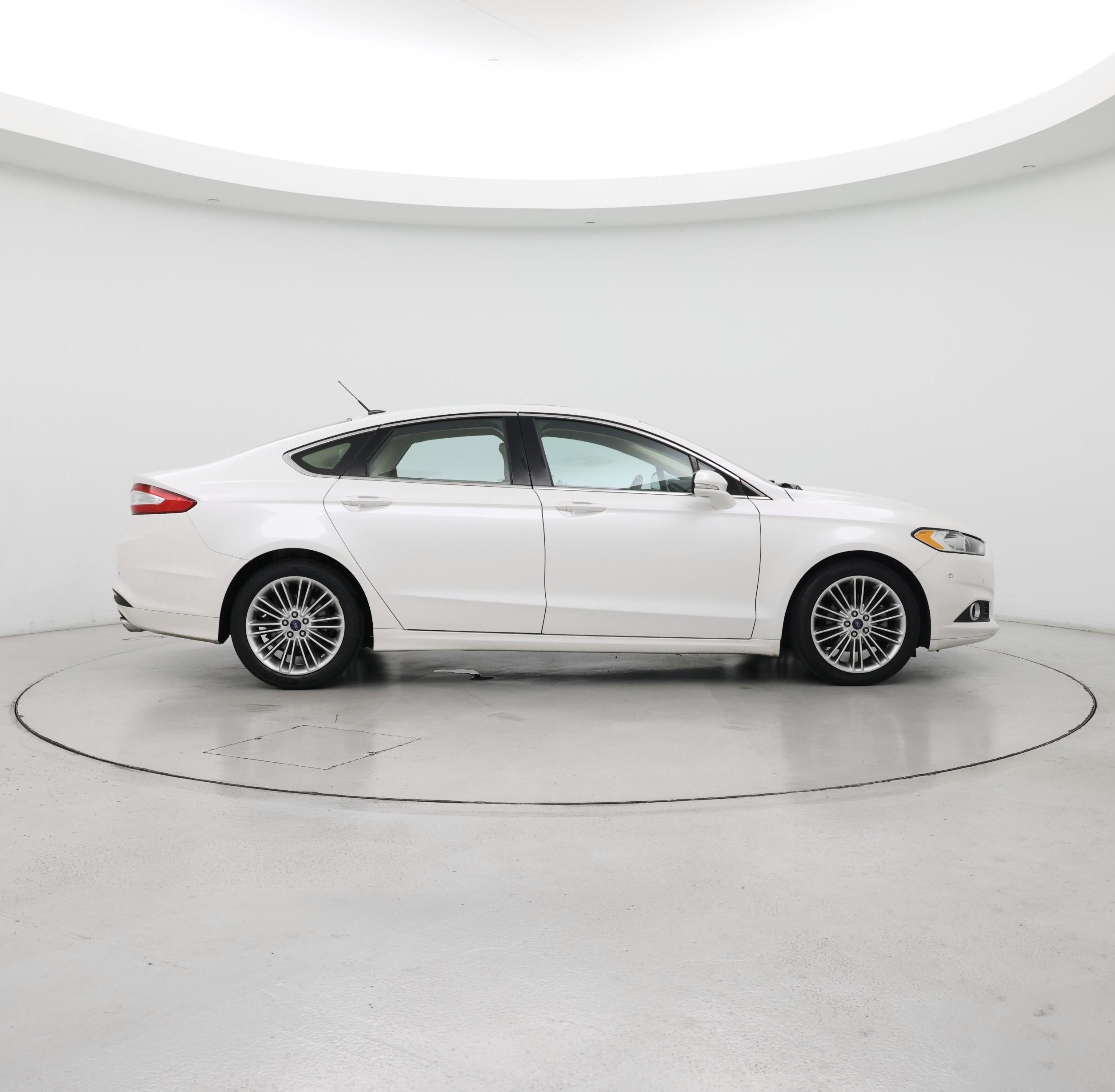 Thumbnail: 2016 Ford Fusion - 7