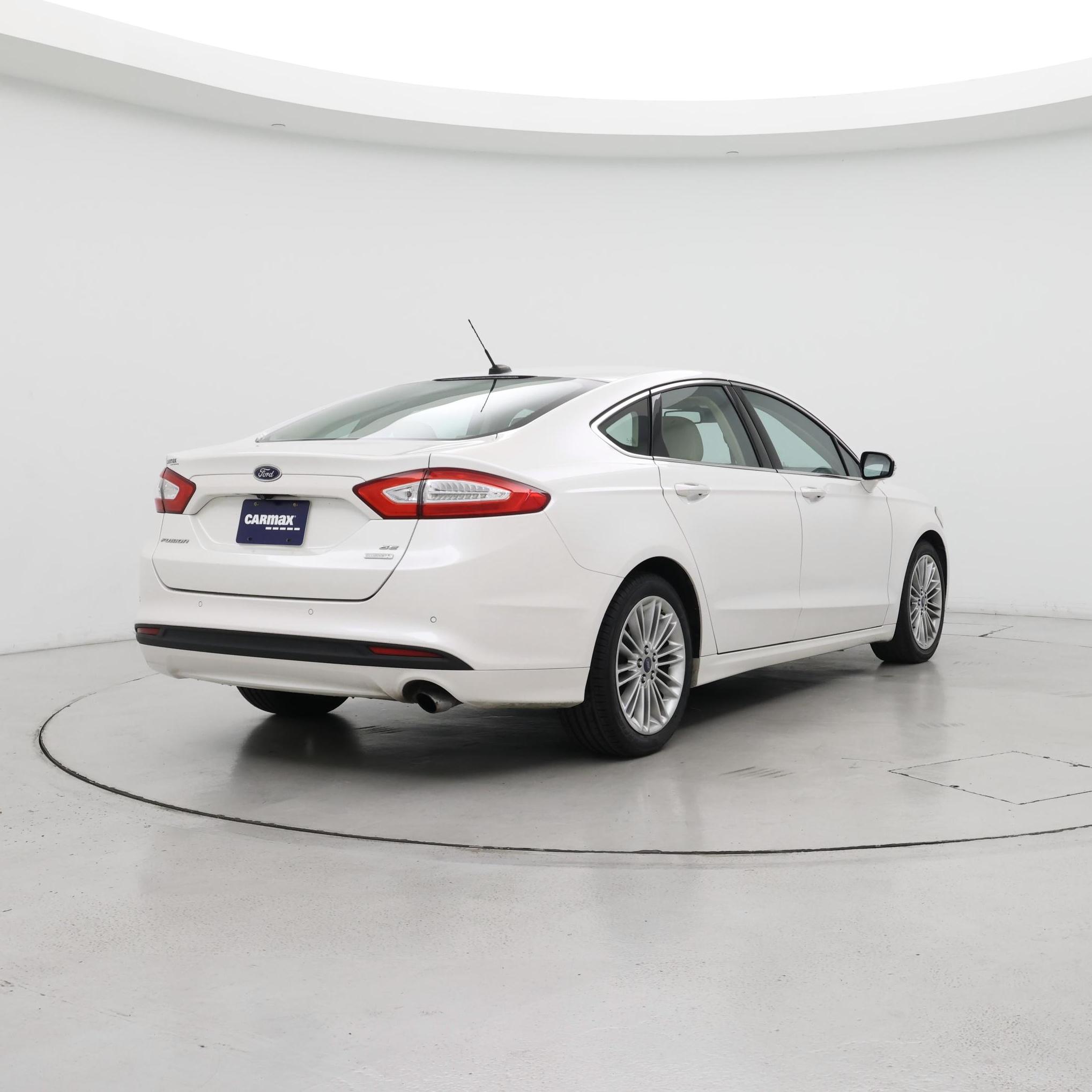 Thumbnail: 2016 Ford Fusion - 8