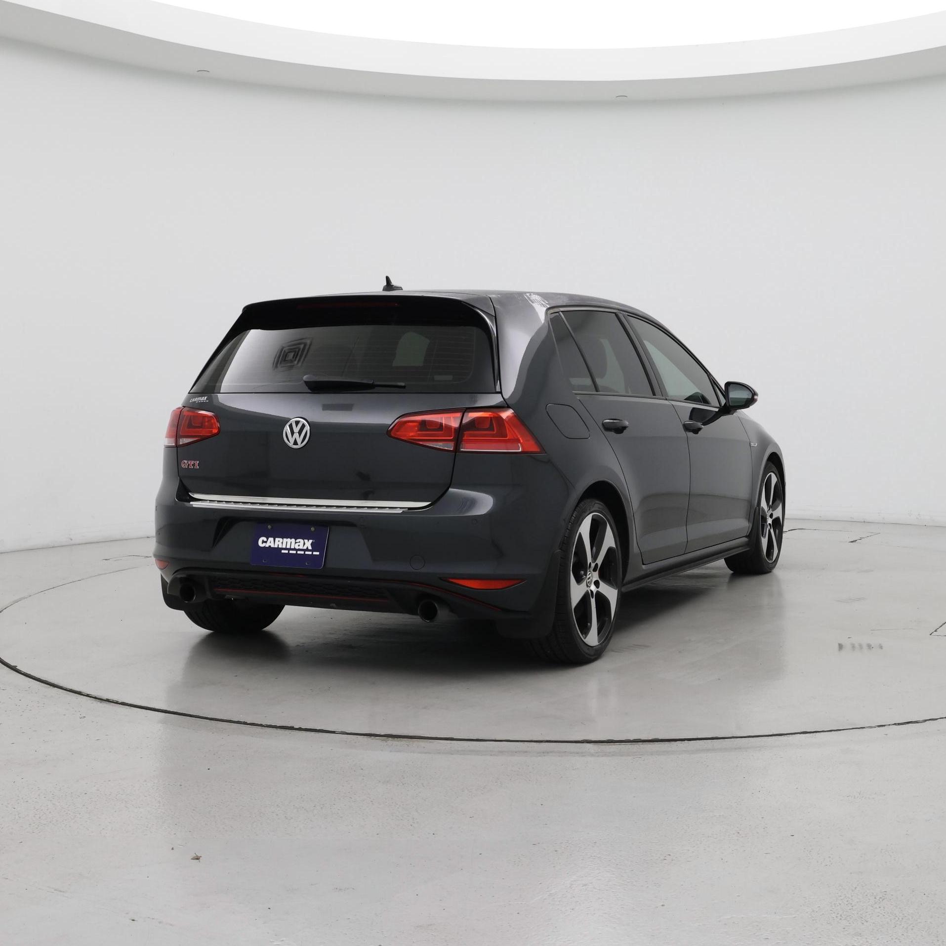 Thumbnail: 2016 Volkswagen Golf - 8