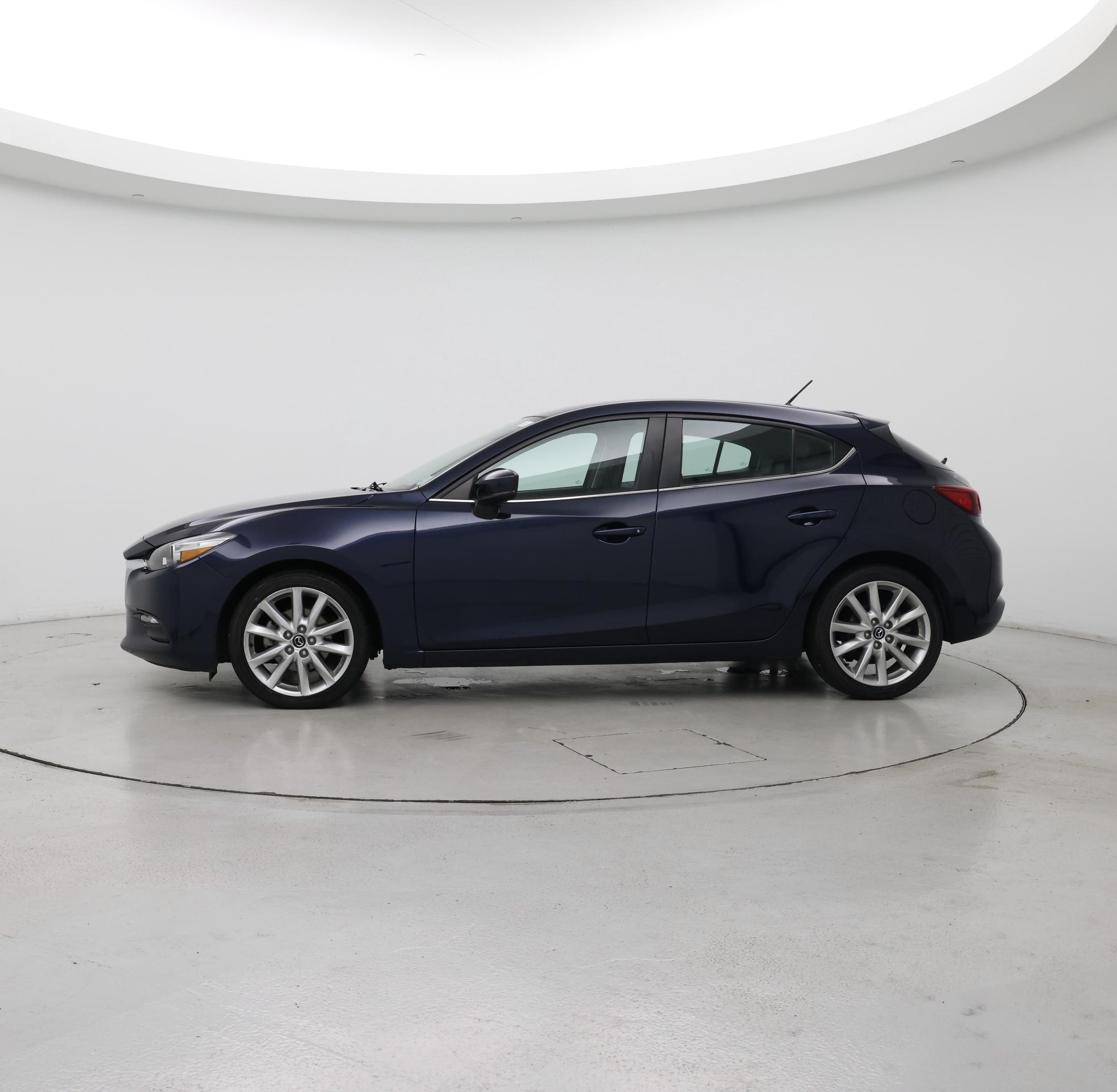Thumbnail: 2017 Mazda Mazda3 - 3
