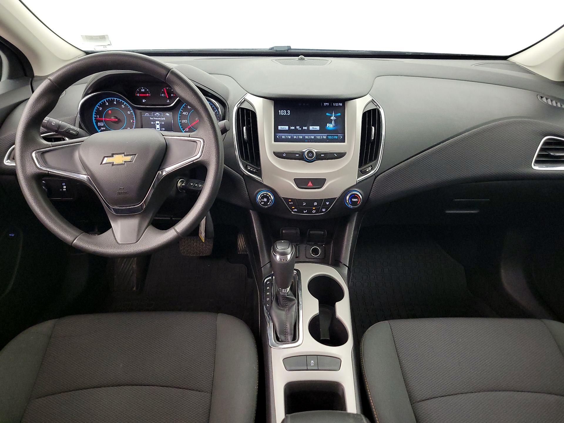 Thumbnail: 2016 Chevrolet Cruze - 9