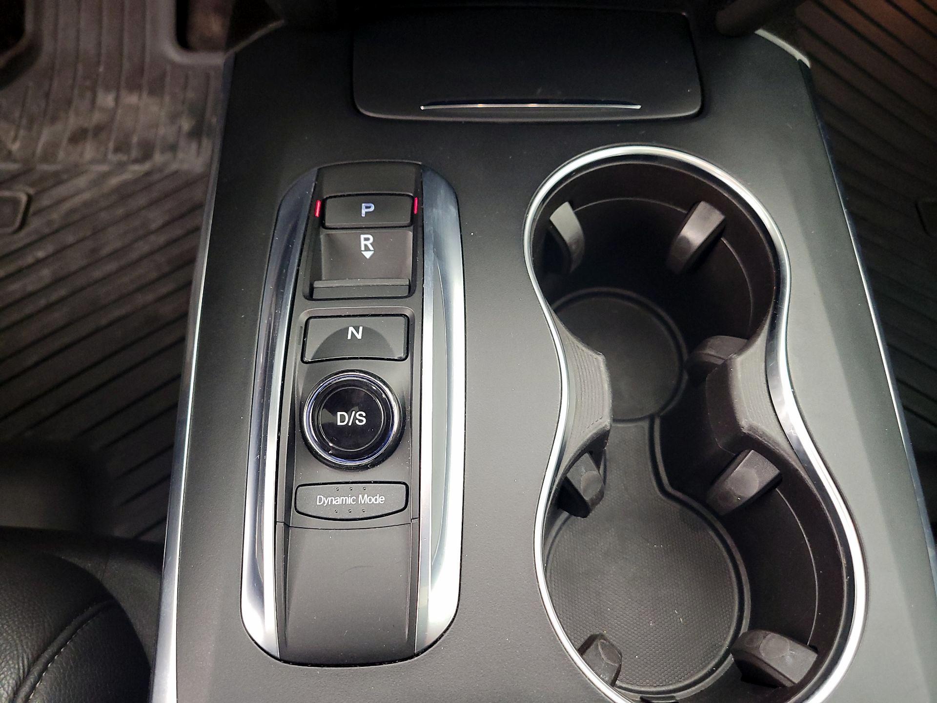 Thumbnail: 2017 Acura MDX - 17